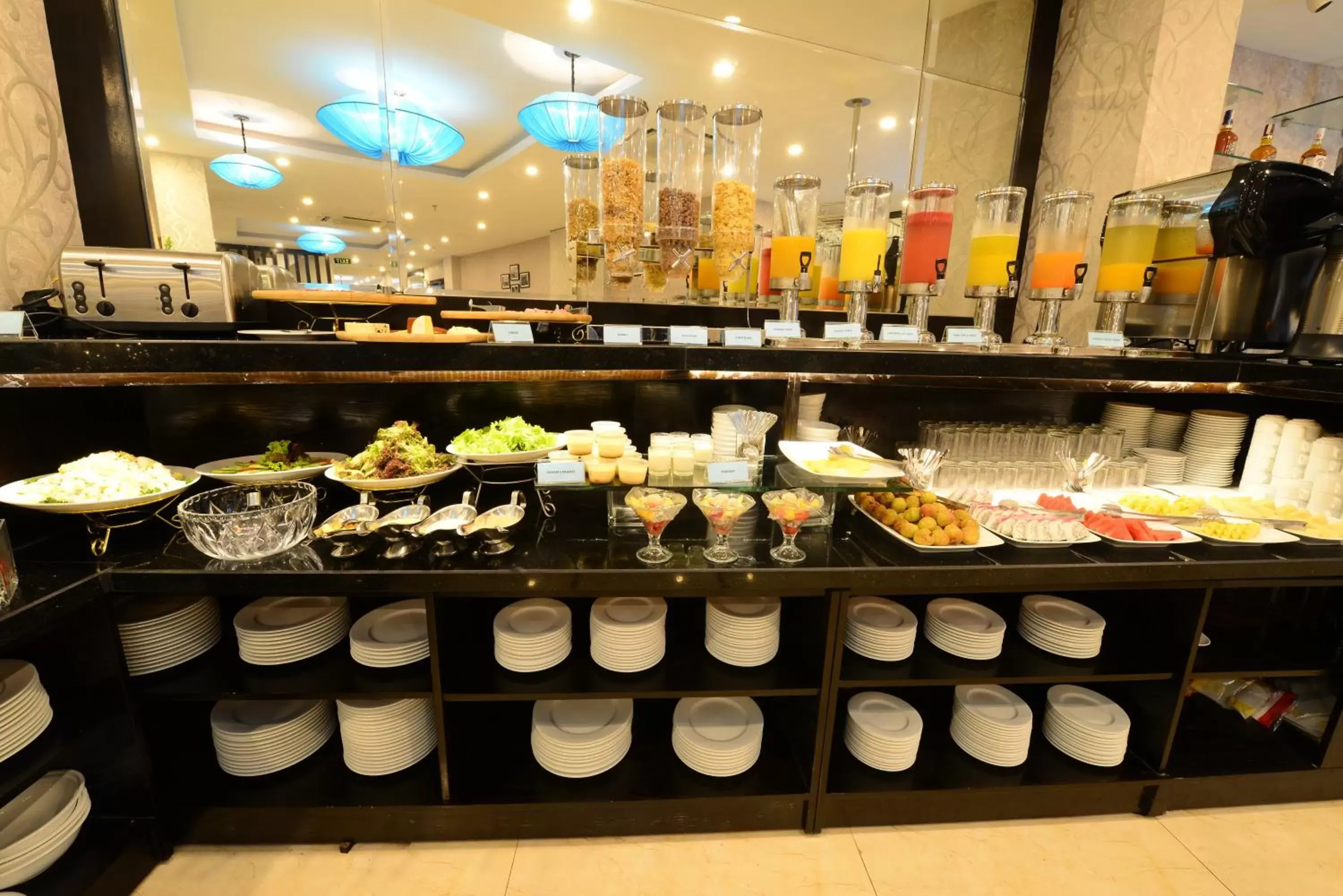 Buffet breakfast in Hanoi Emerald Waters Hotel & Spa