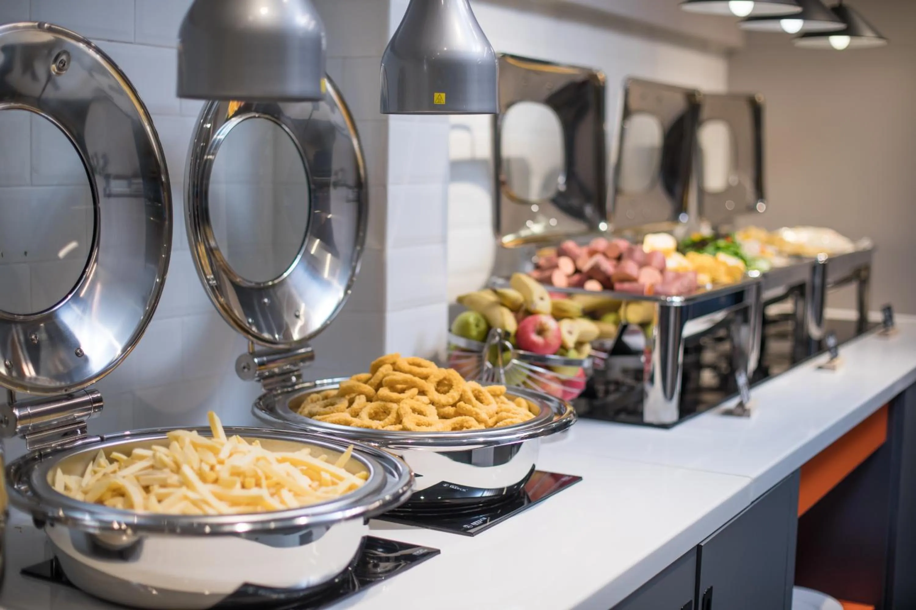 Breakfast in Holiday Inn Express Beijing Shijingshan Lakeview by IHG