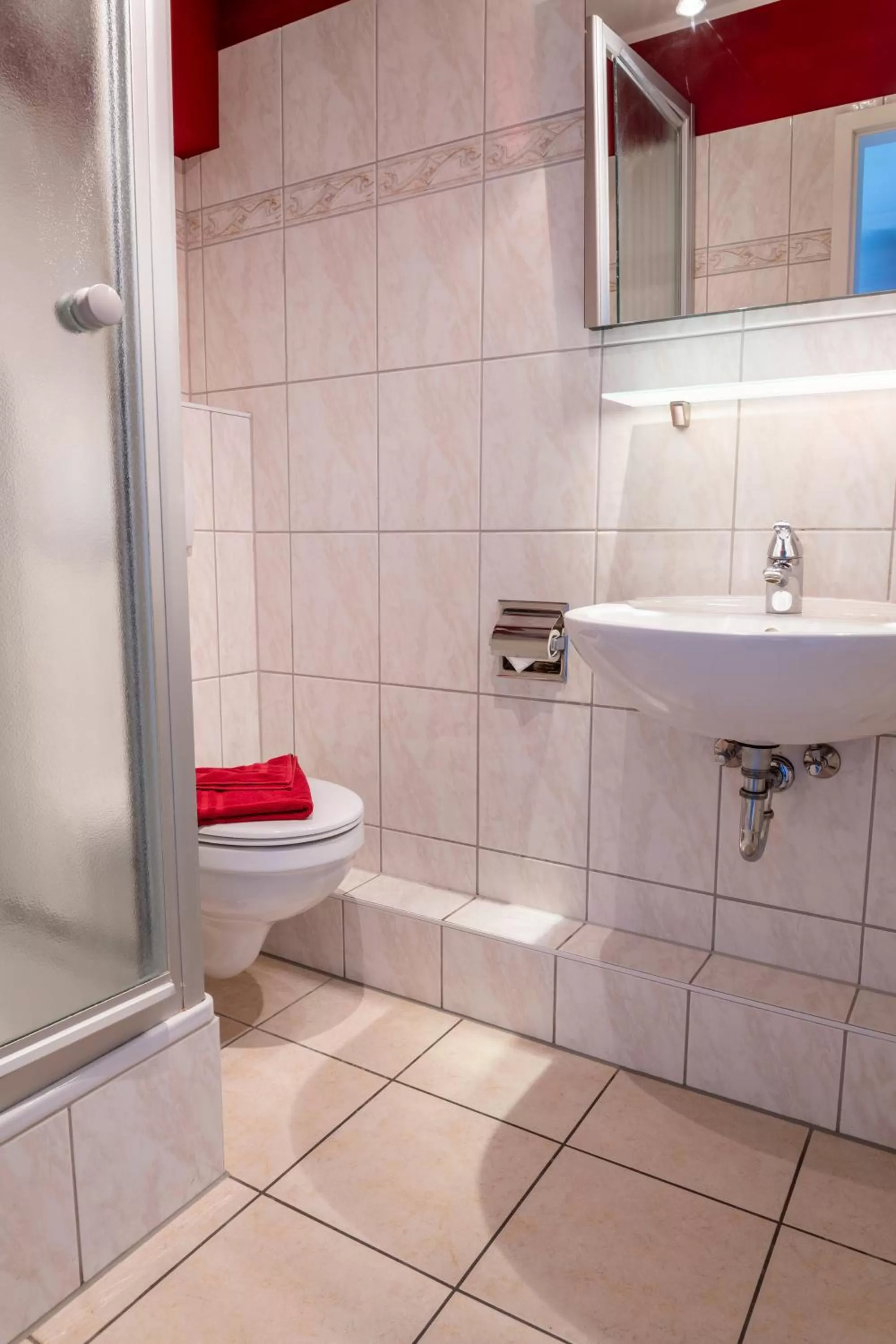 Bathroom in Seaside-Strandhotel