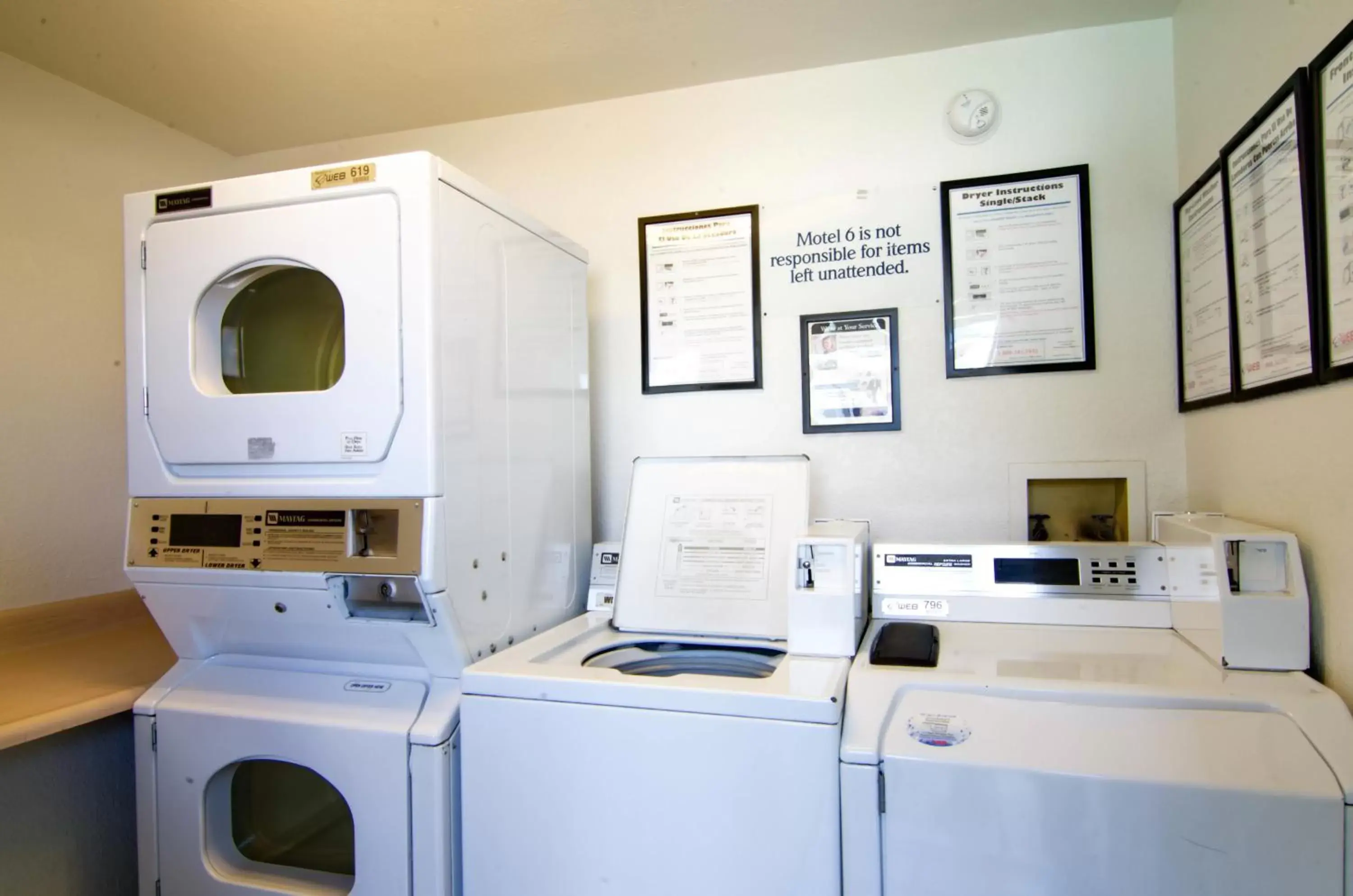 Decorative detail, Kitchen/Kitchenette in Motel 6-North Palm Springs, CA - North