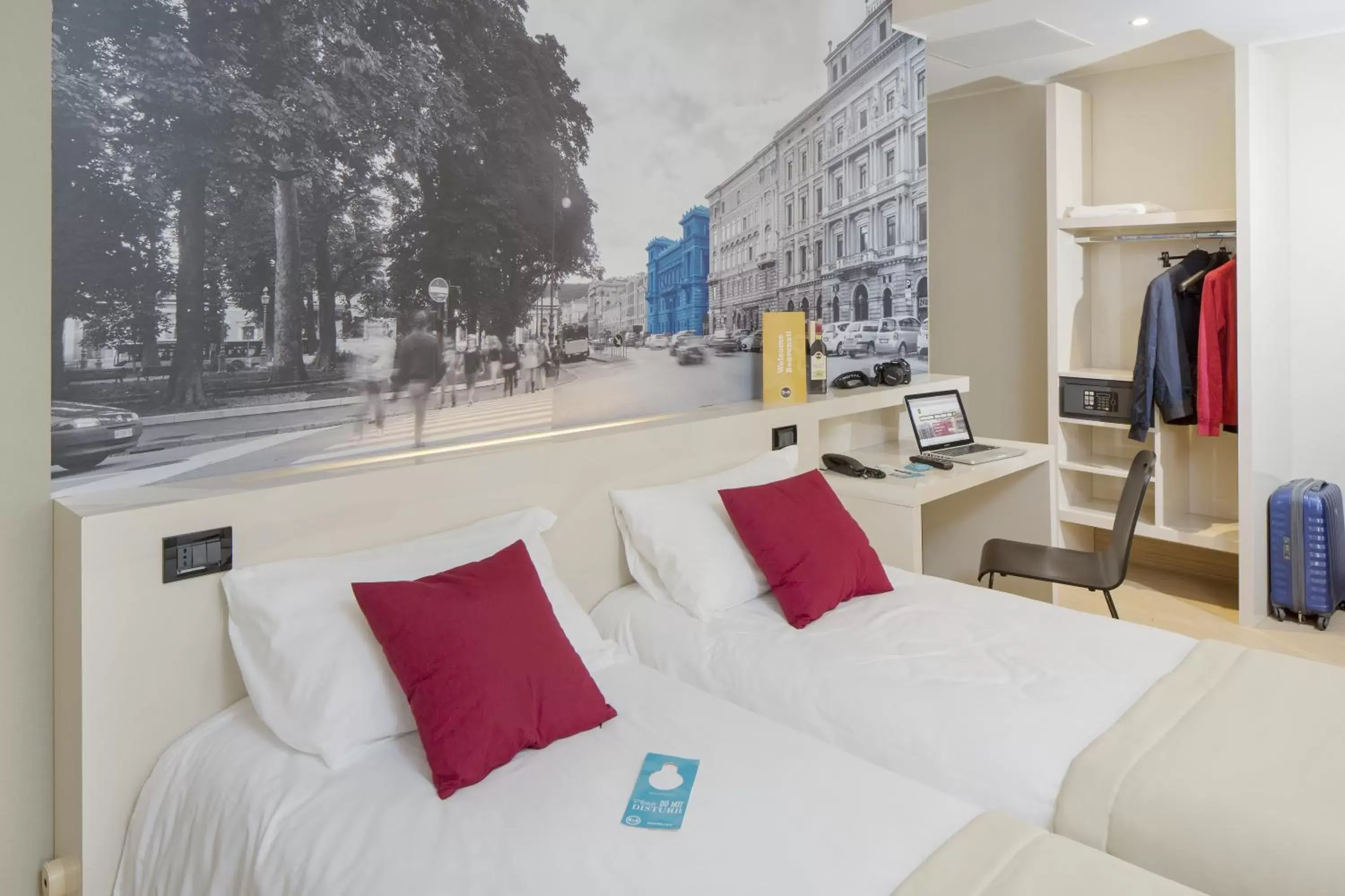 Bed, Room Photo in B&B Hotel Trieste