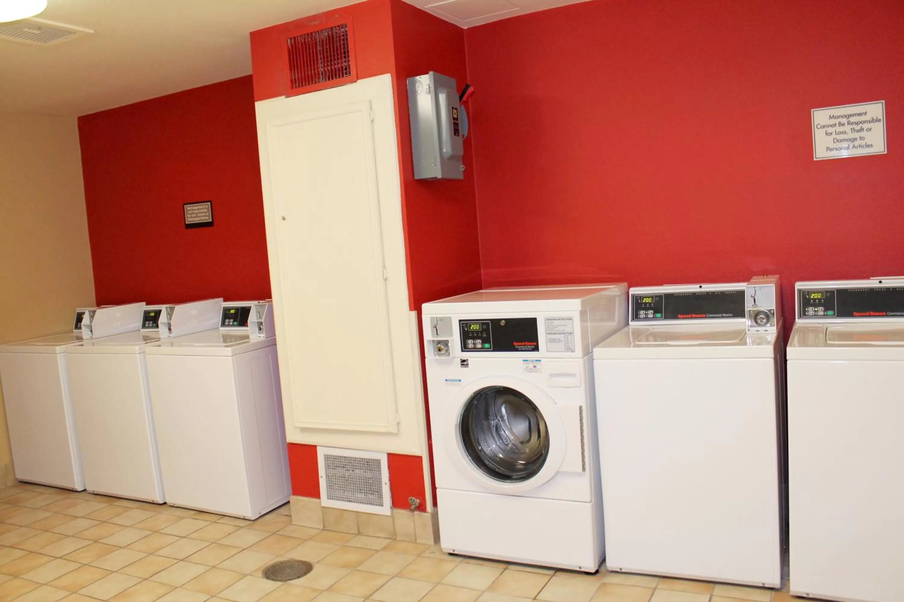 Area and facilities in Extended Stay America Suites - Houston - Galleria - Uptown