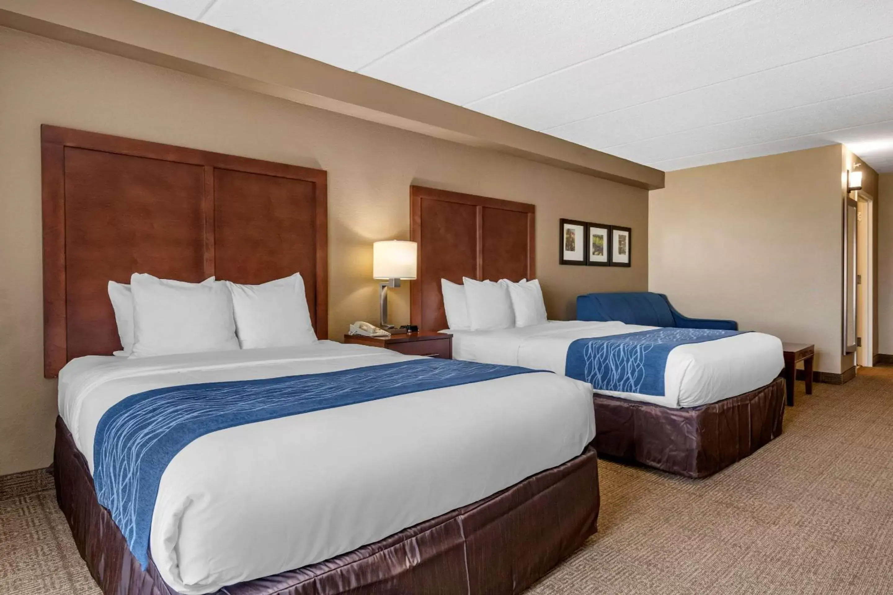 Bed in Comfort Inn & Suites Orlando North