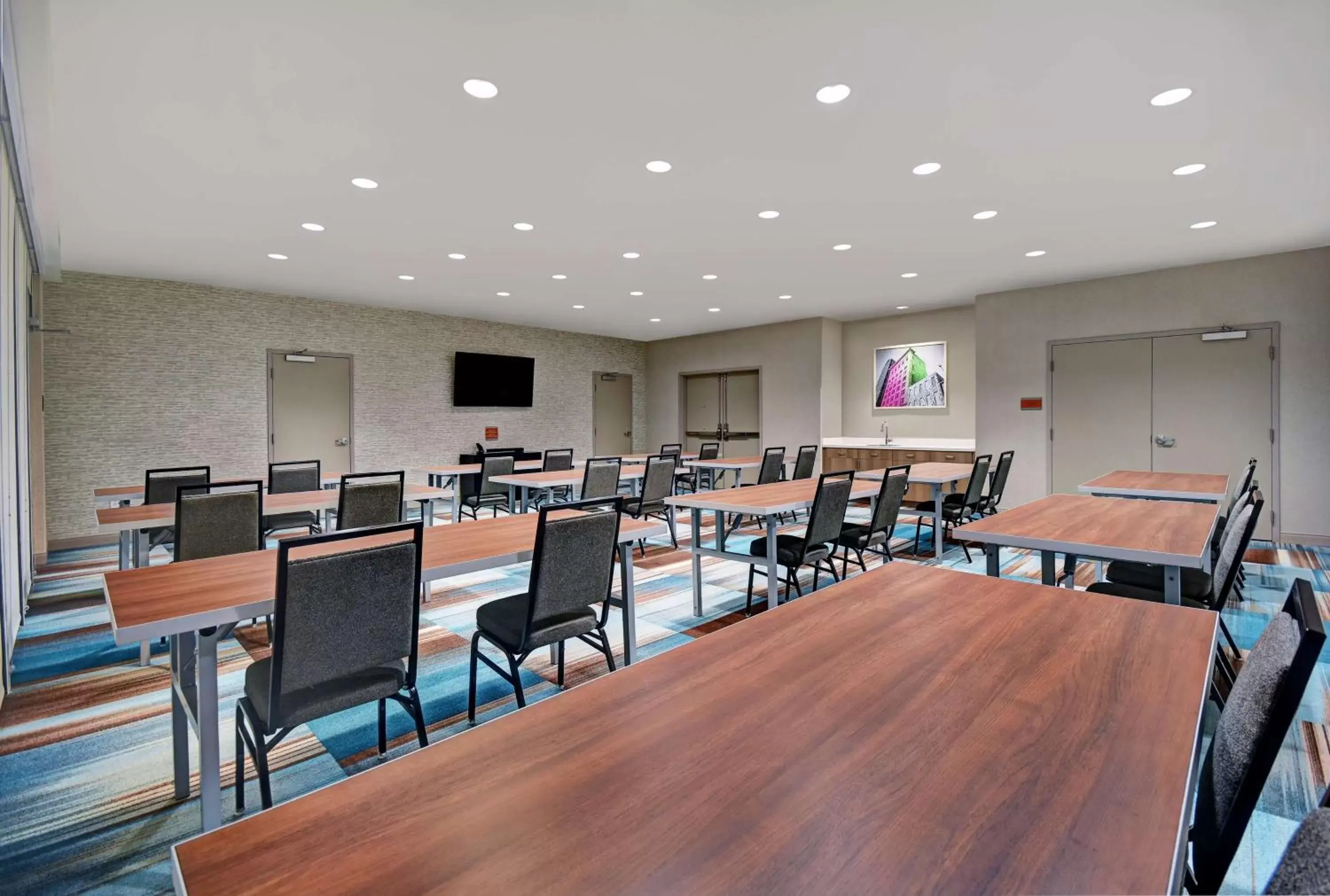 Meeting/conference room in Home2 Suites By Hilton Raleigh North I-540