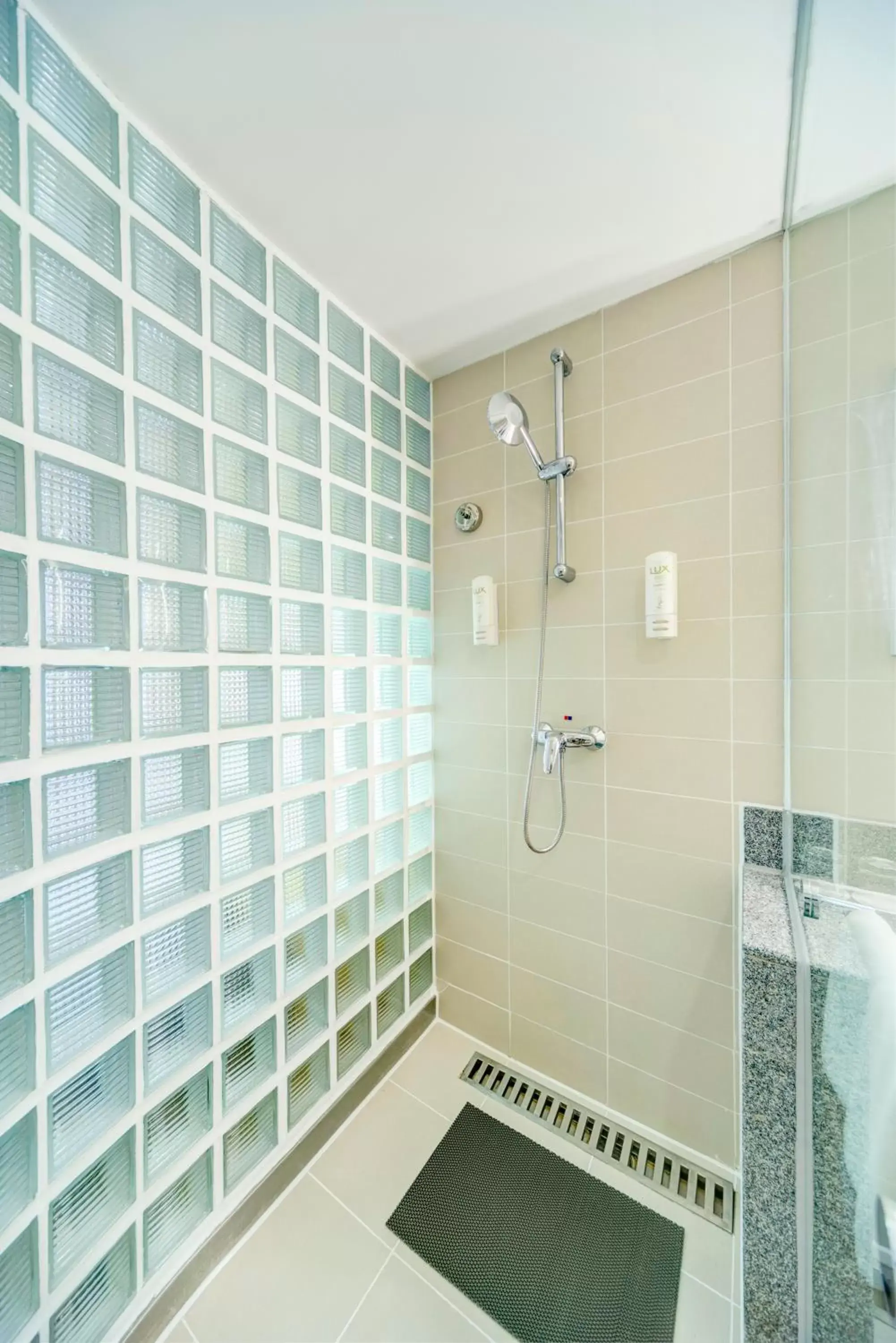 Bathroom in Holiday Inn Express Beijing Temple of Heaven, an IHG Hotel