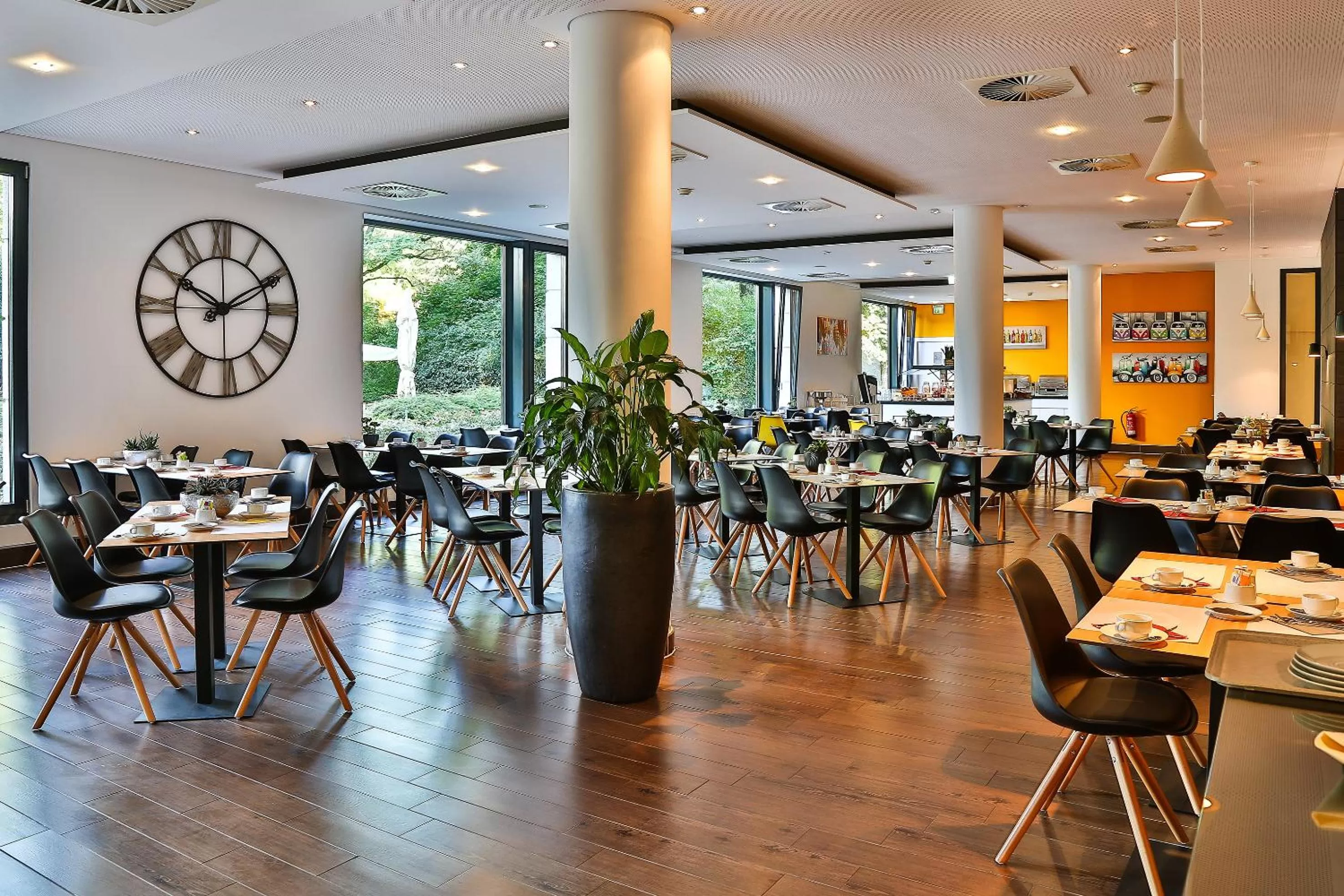 Restaurant/places to eat in Hotel Frankfurt Messe Affiliated by Meliá
