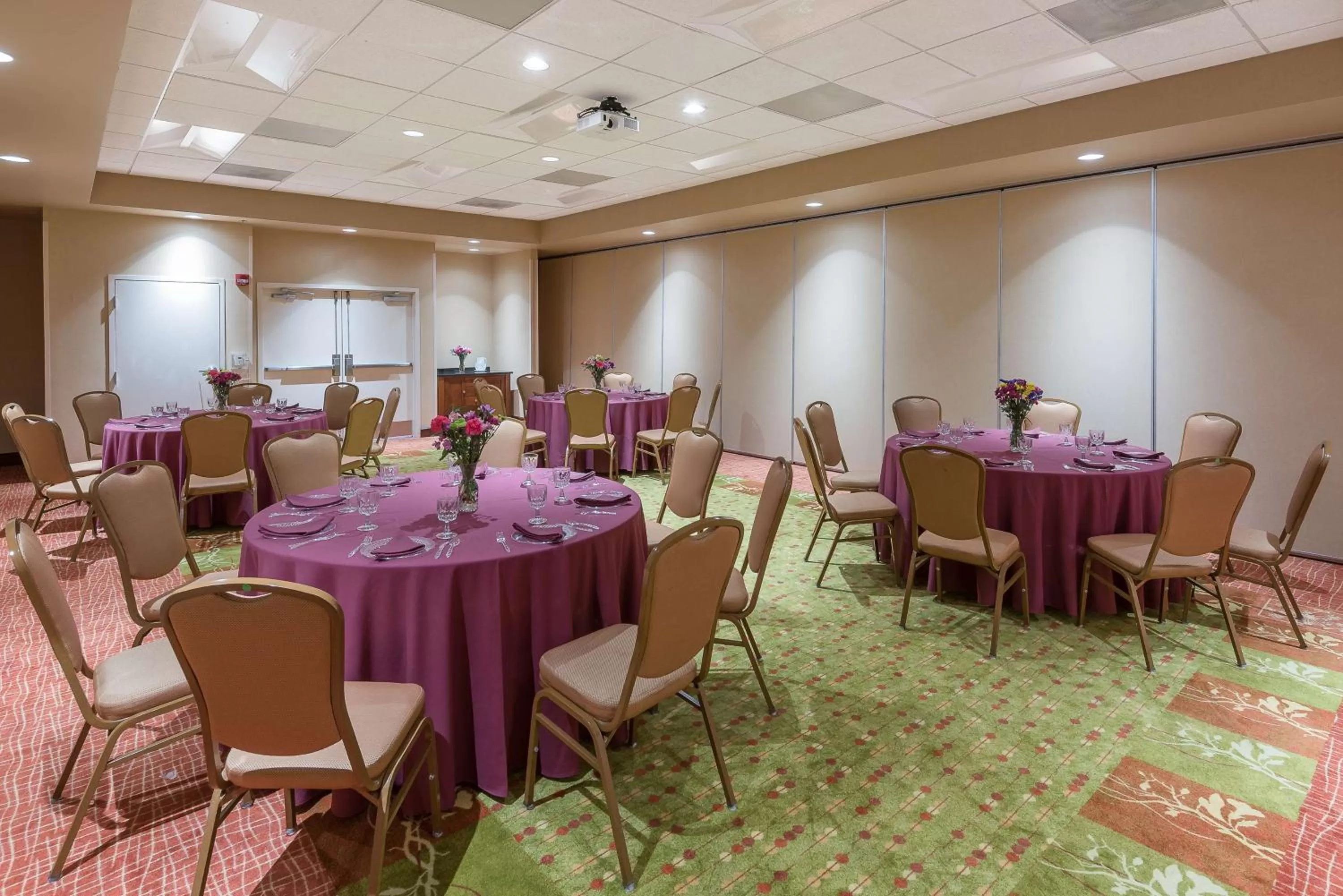 Meeting/conference room in Hampton Inn & Suites Florence-North-I-95