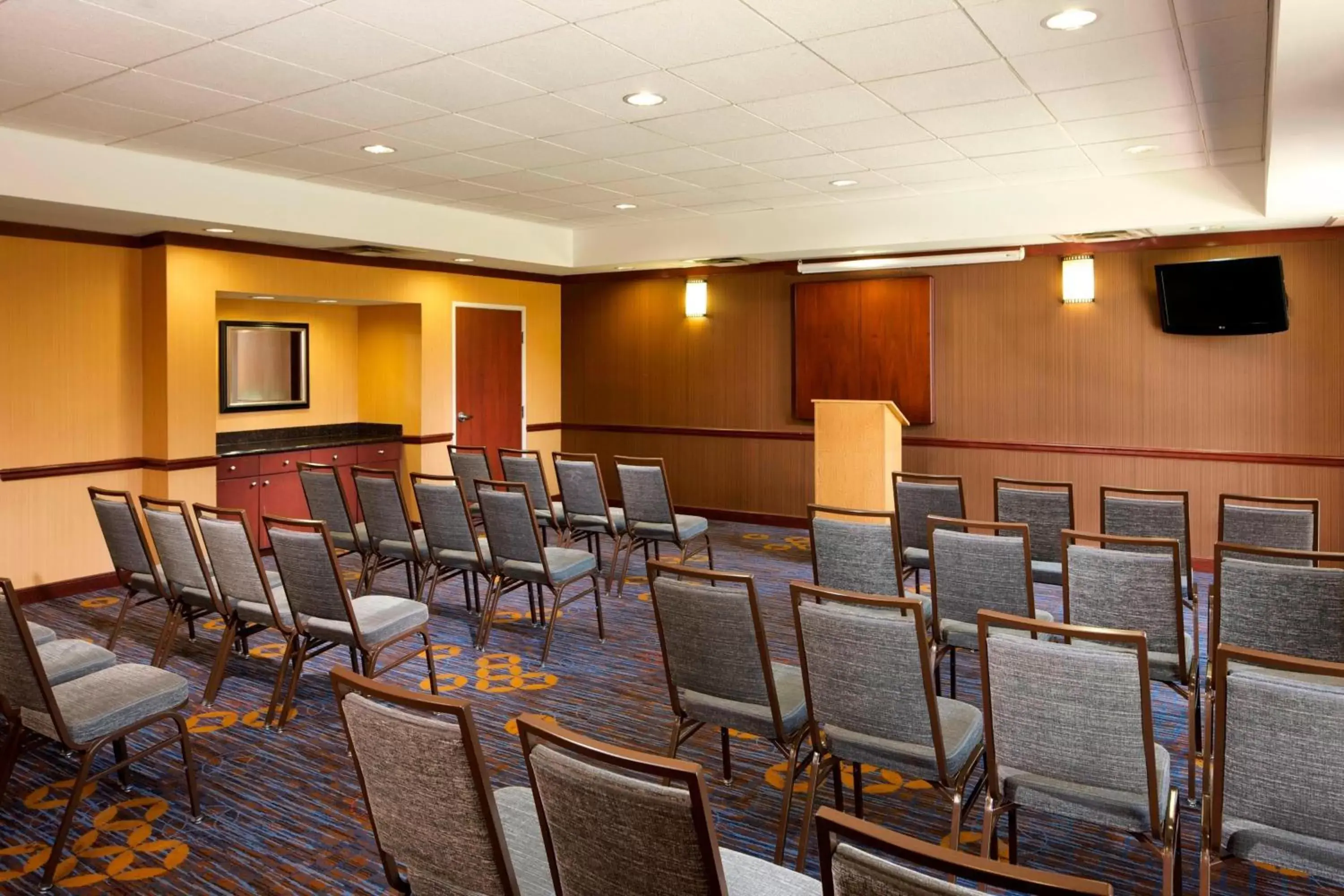 Meeting/conference room in Courtyard by Marriott Brownsville