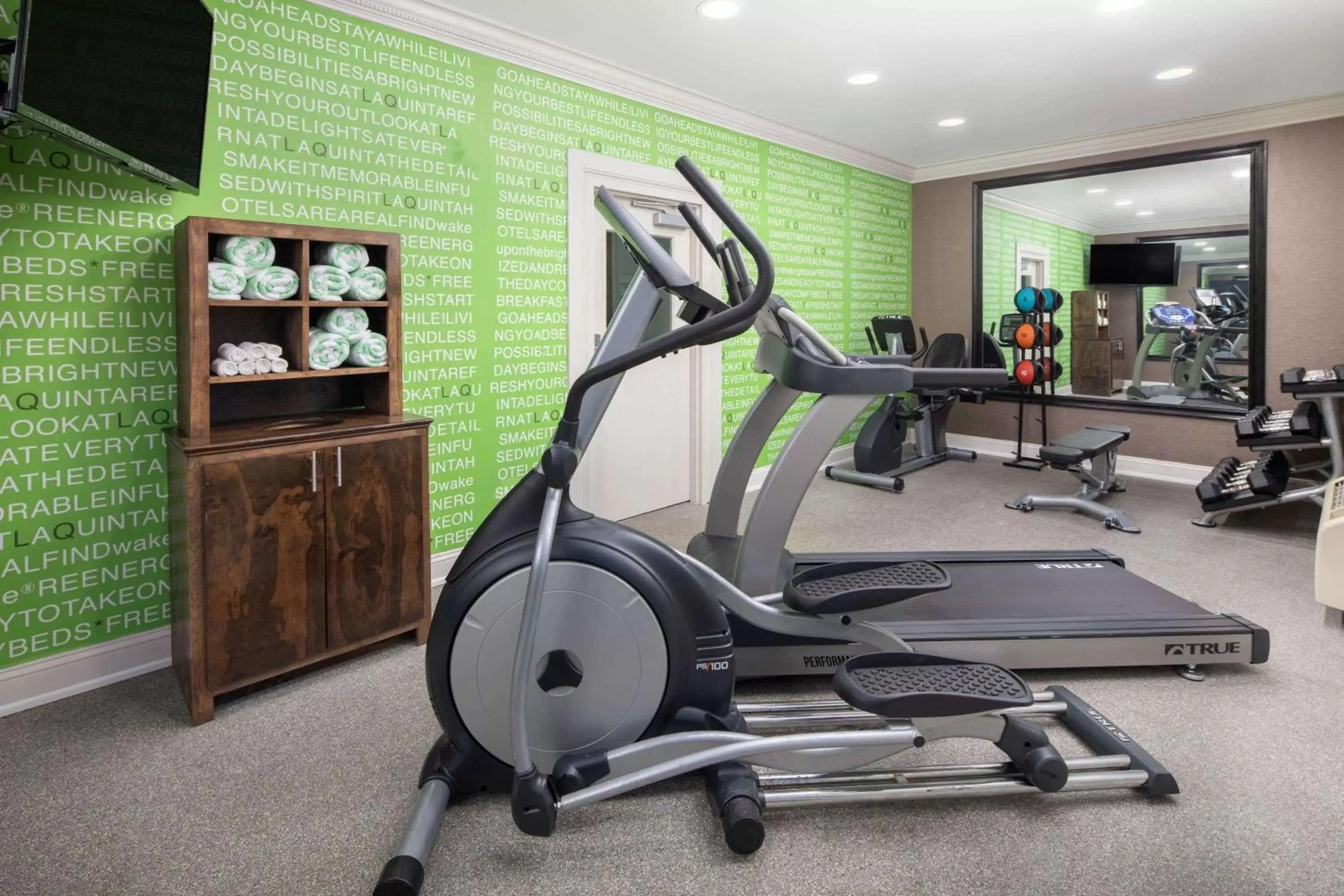 Fitness centre/facilities, Fitness Center/Facilities in La Quinta Inn by Wyndham Calhoun South I-75
