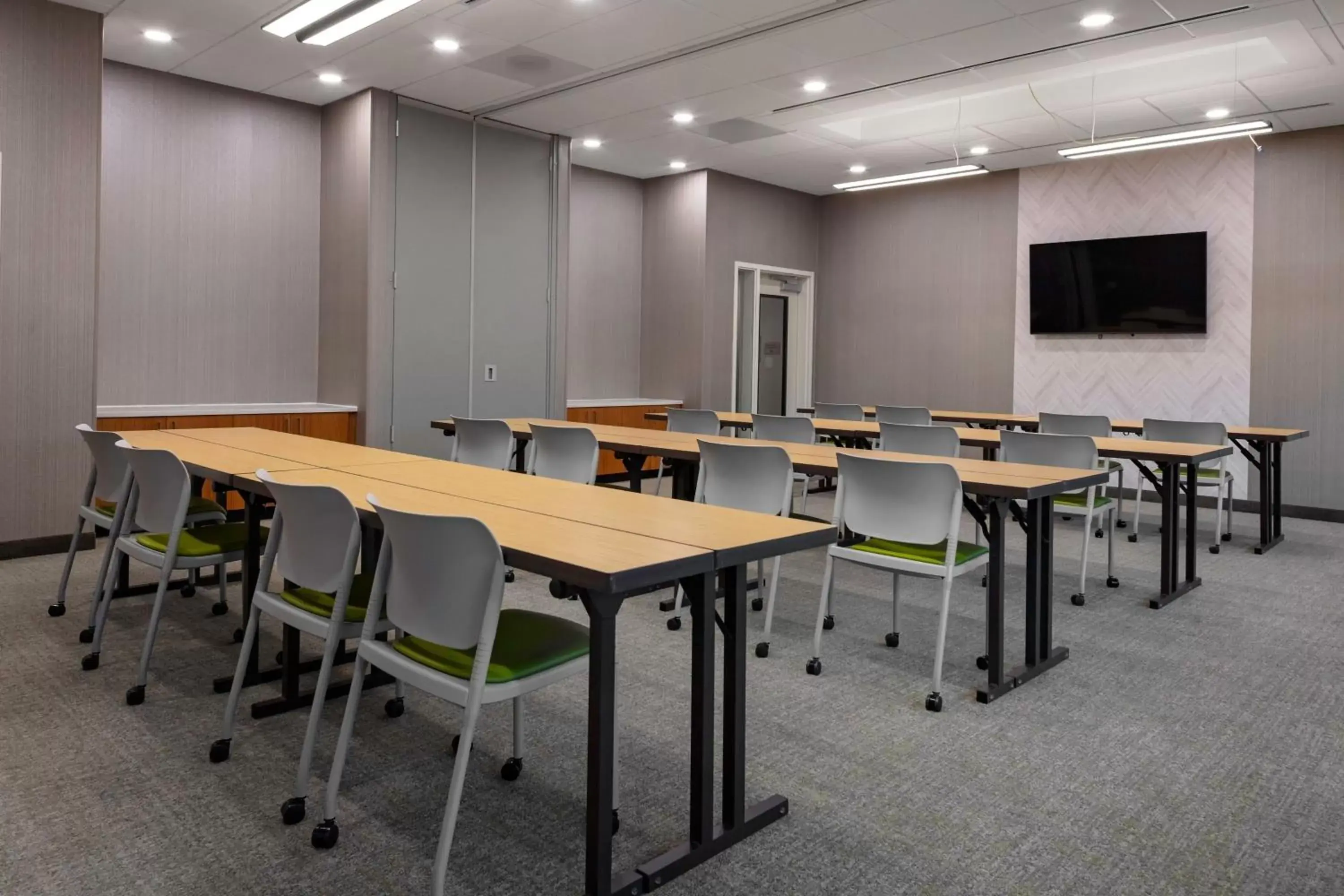 Meeting/conference room in SpringHill Suites by Marriott Beaufort