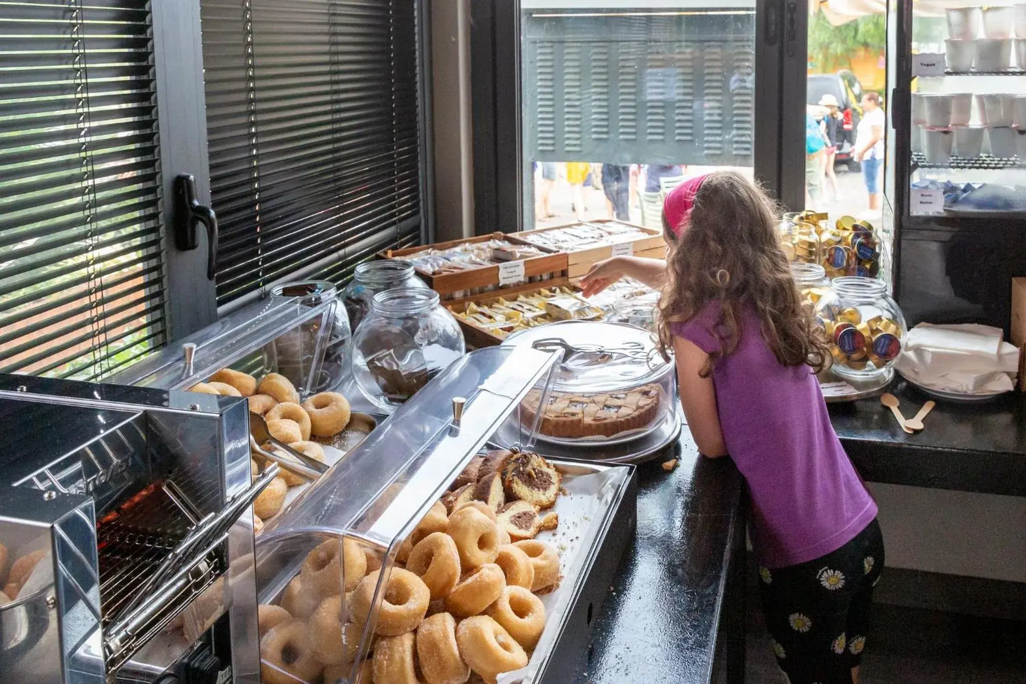 Restaurant/places to eat in hu Roma Camping In Town Restaurant/places to eat in hu Roma Camping In Town