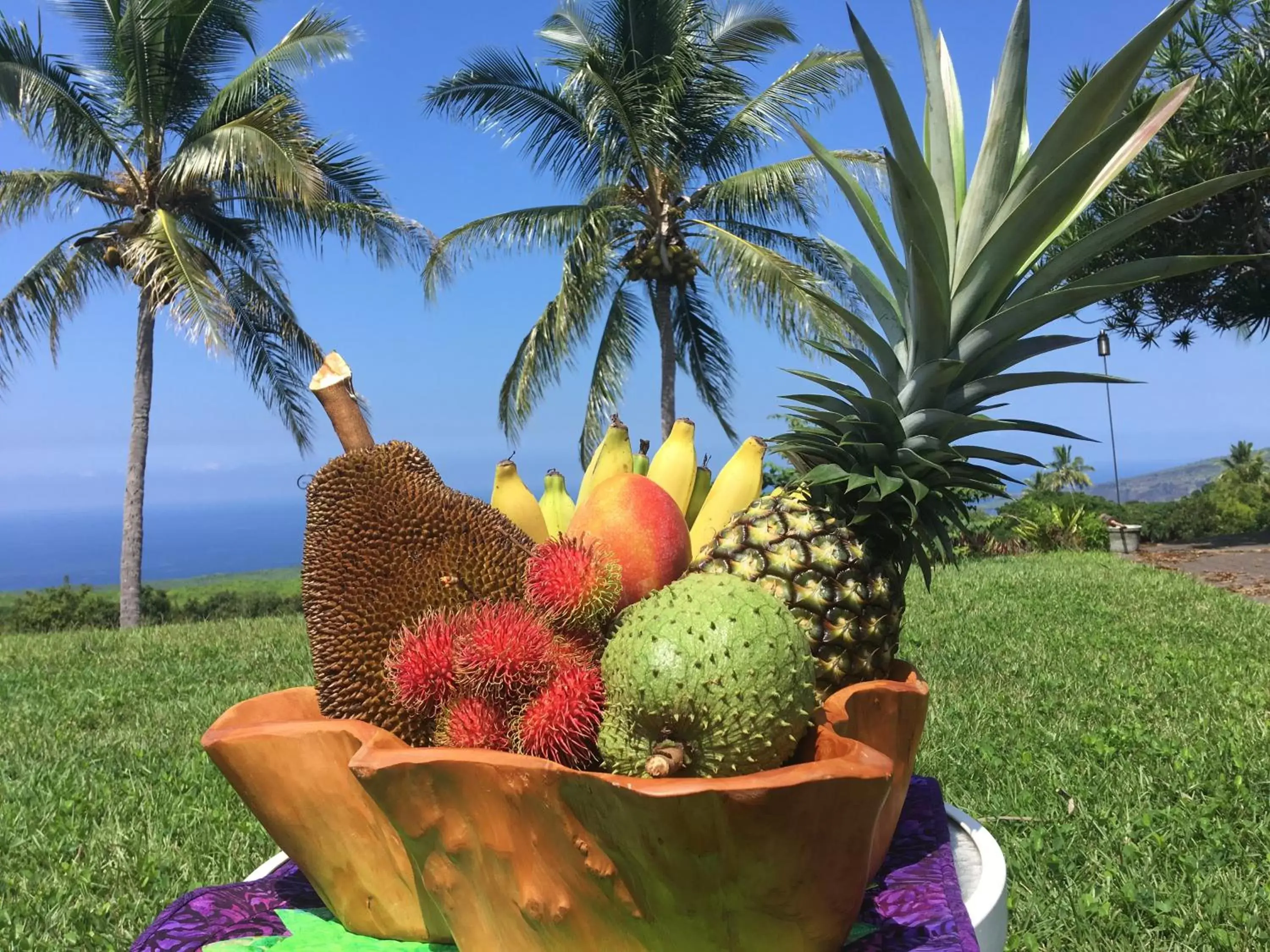 Buffet breakfast in Kona Bayview Inn