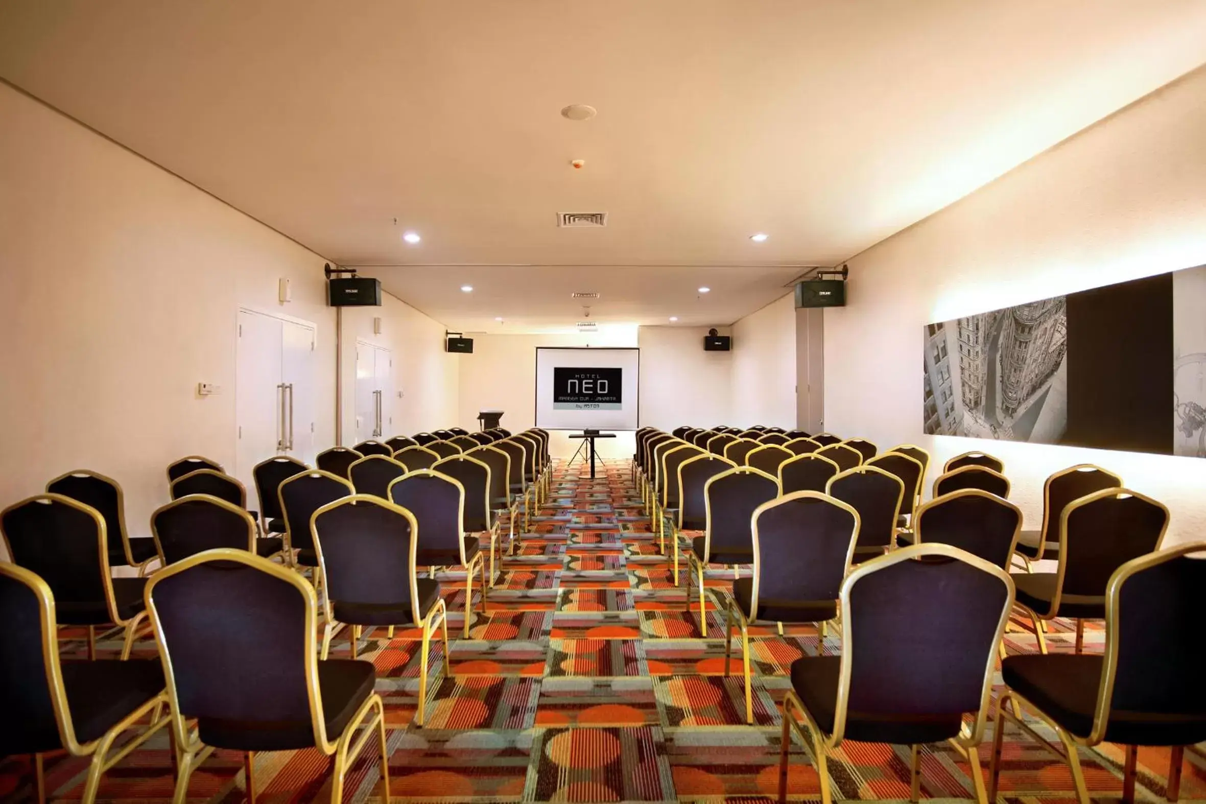 Business facilities in Neo Hotel Mangga Dua by ASTON