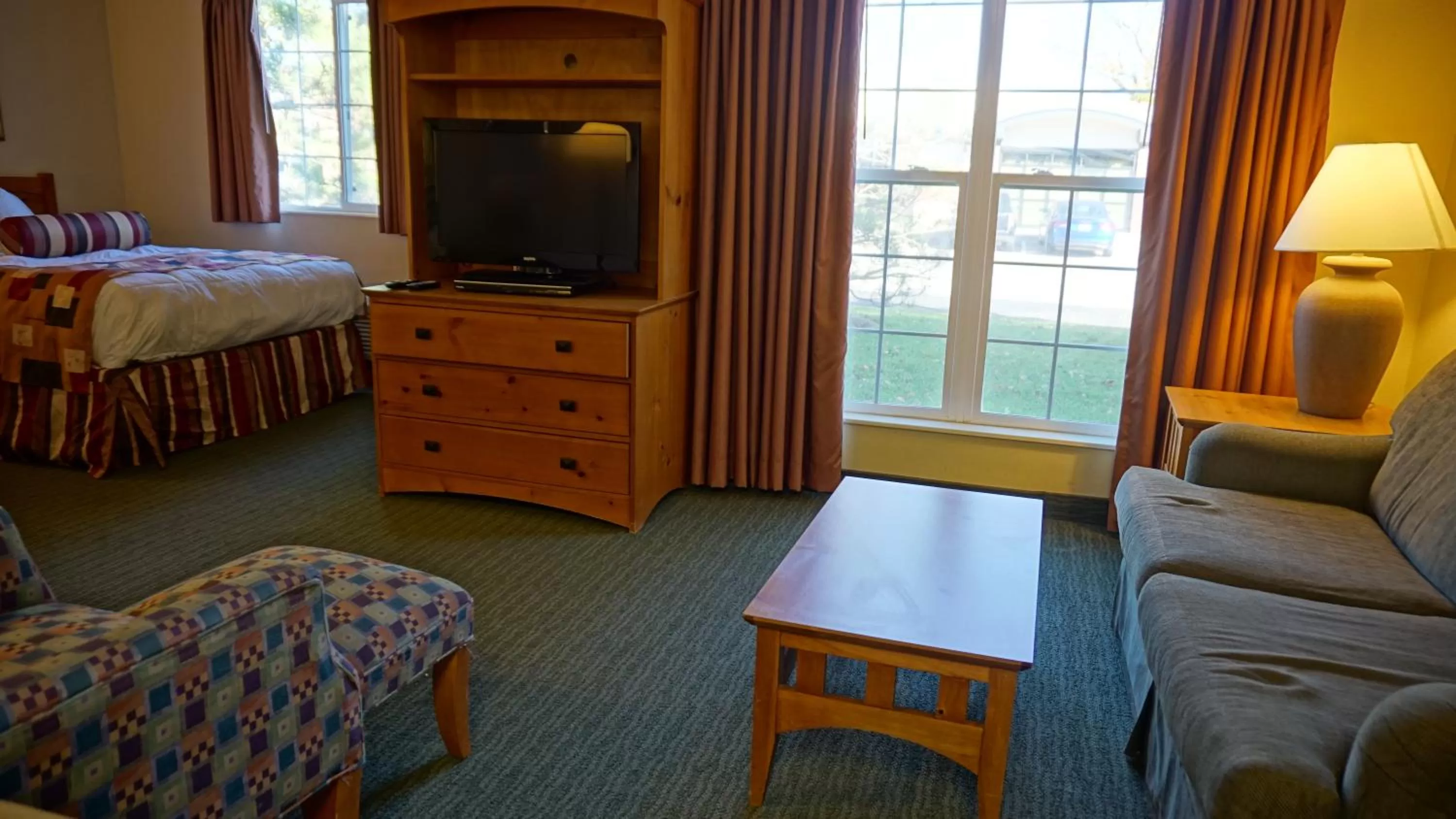 Photo of the whole room, Bed in Baymont by Wyndham Wichita East