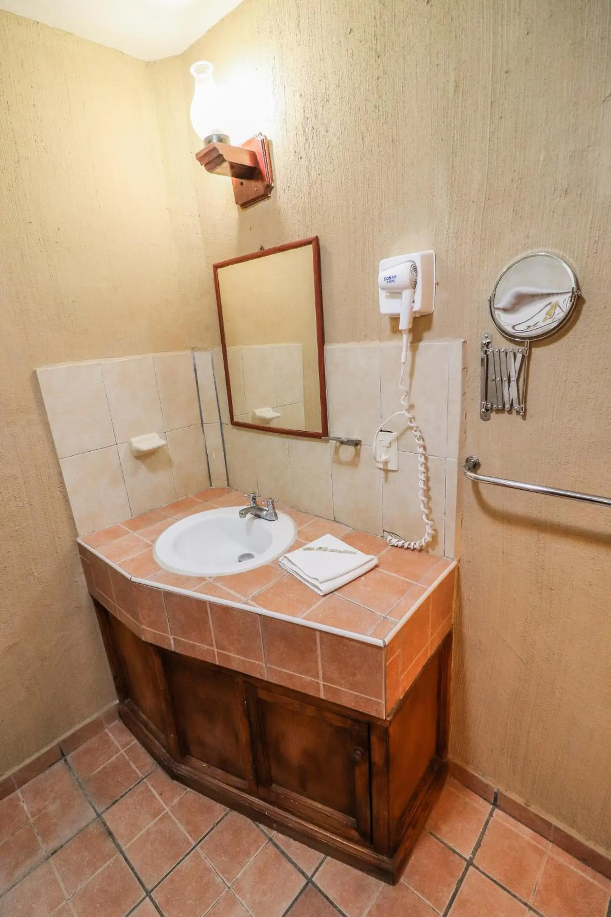 Bathroom in El Marques Hacienda