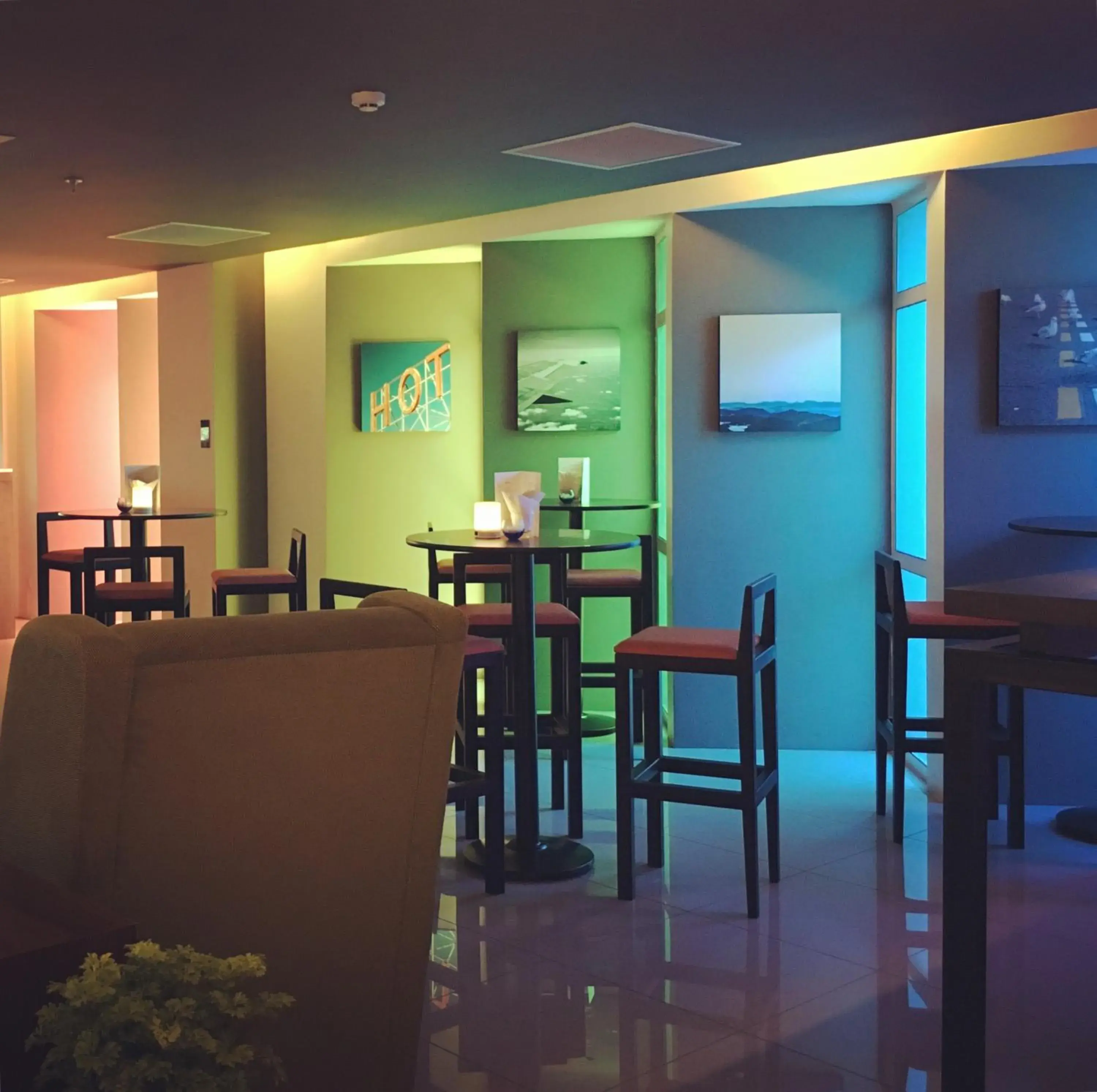 Lounge or bar, Lounge/Bar in Wyne Hotel