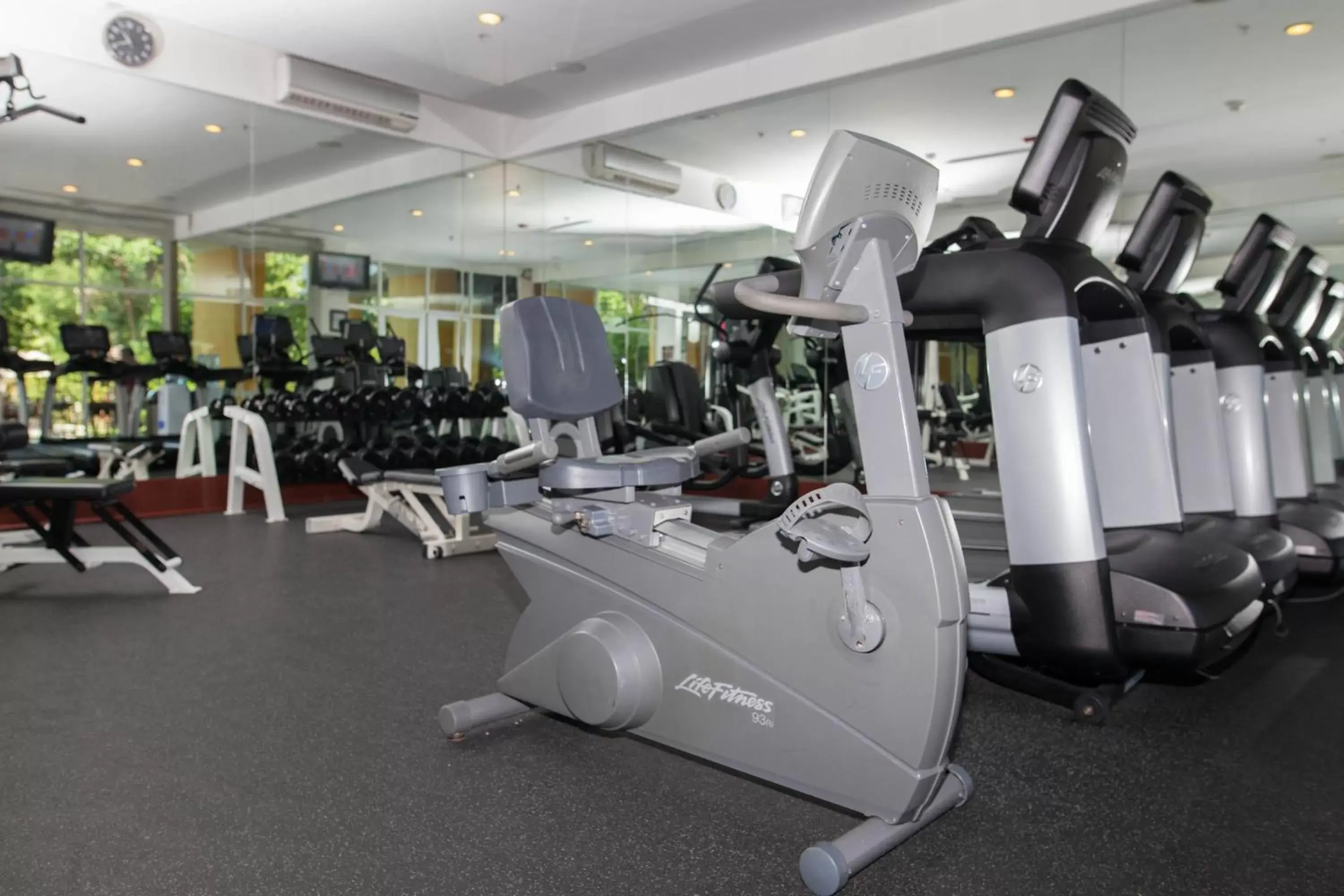 Fitness centre/facilities, Fitness Center/Facilities in Courtyard by Marriott Cancun Airport