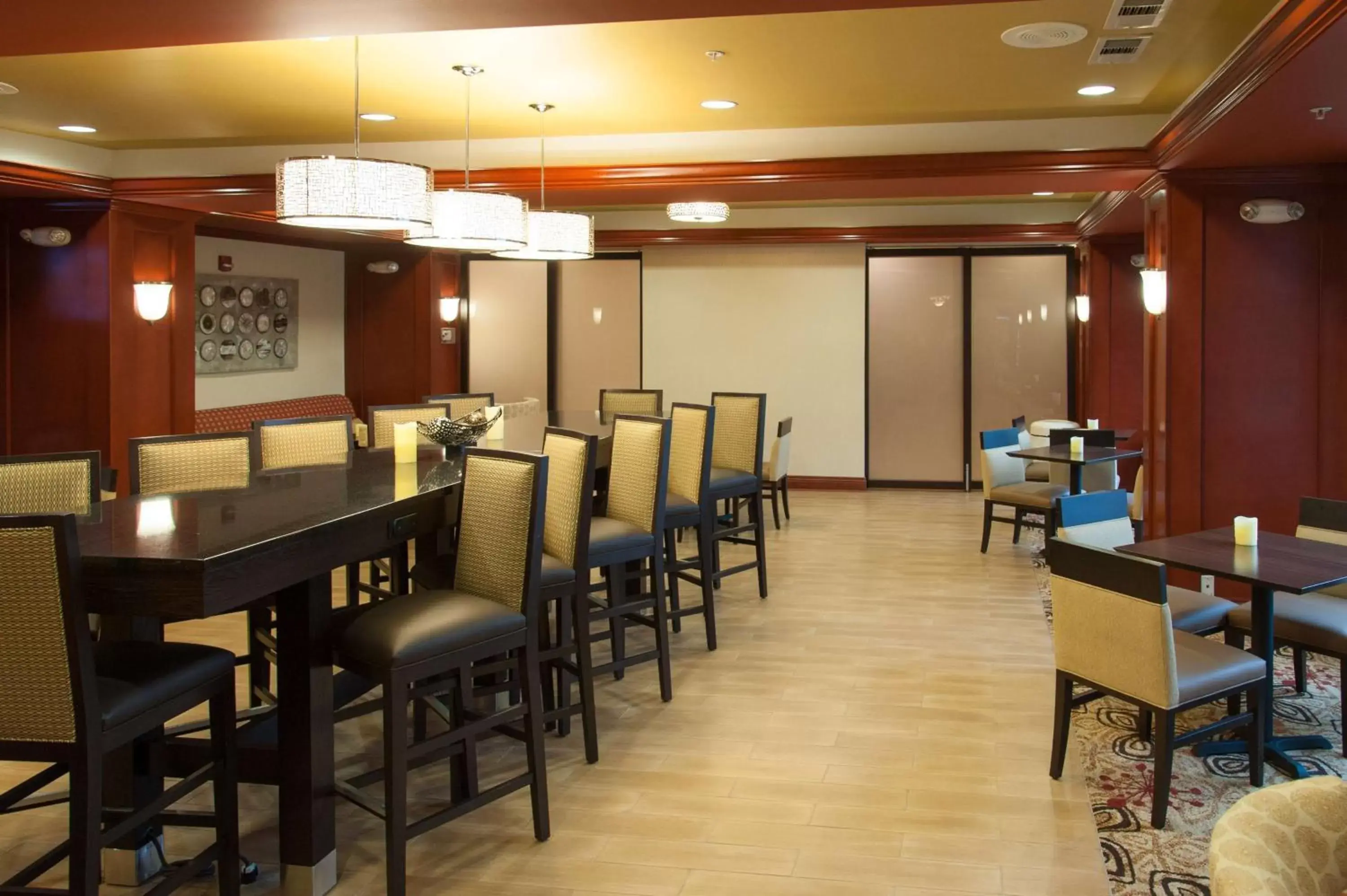 Restaurant/places to eat in Hampton Inn Enterprise Restaurant/places to eat in Hampton Inn Enterprise