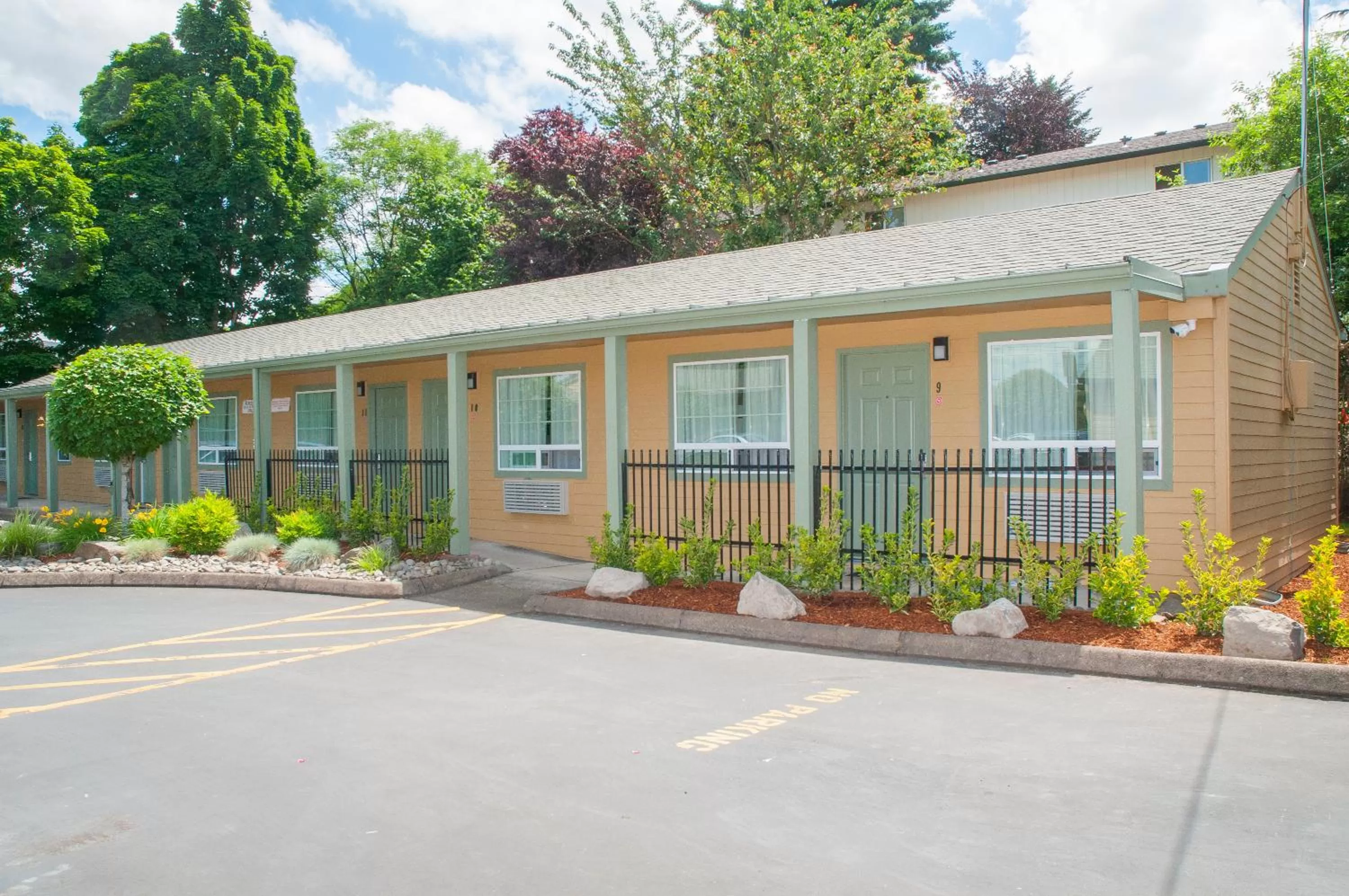 Nordic Inn and Suites