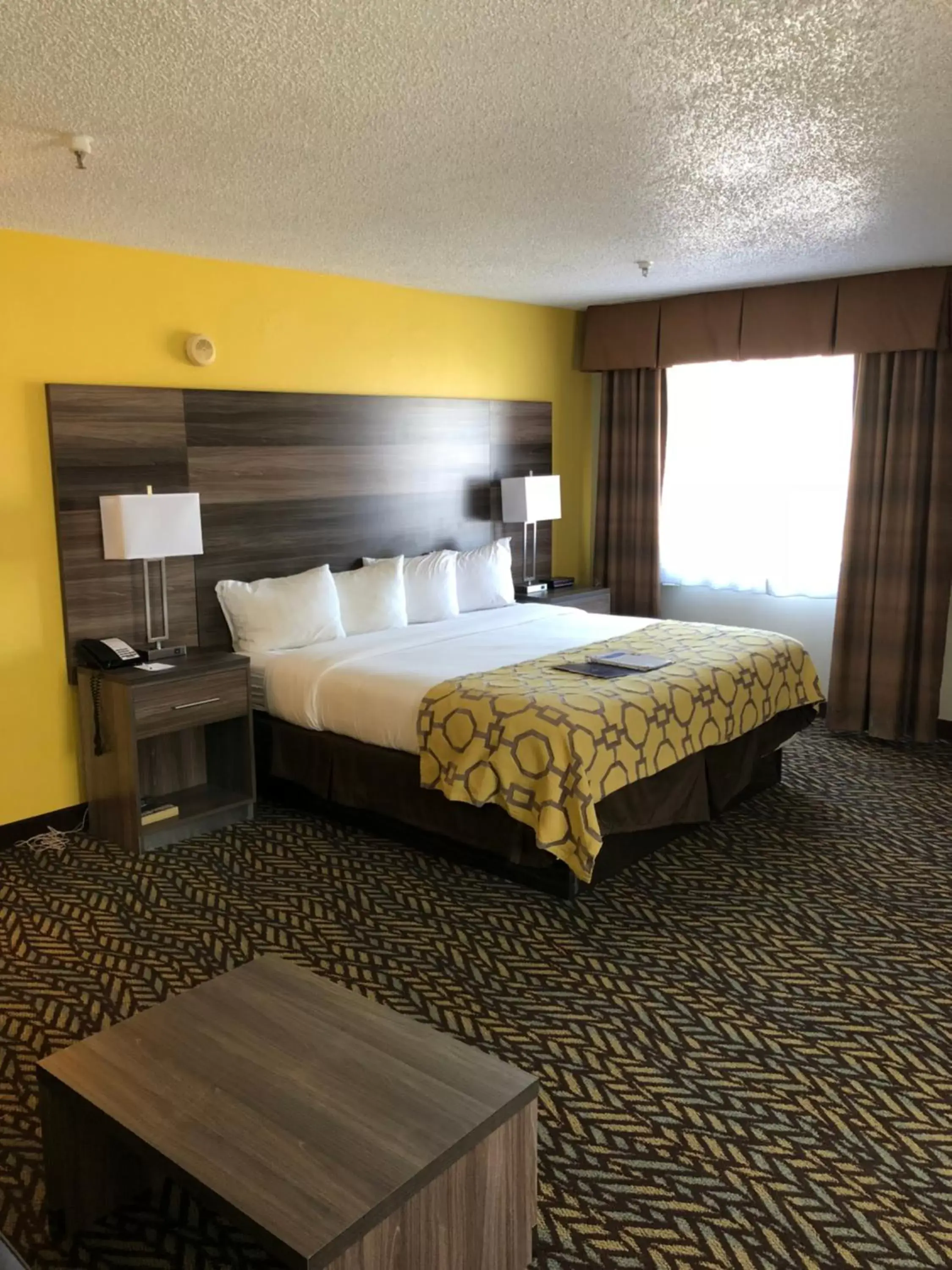Bed in Baymont by Wyndham Oklahoma City Airport