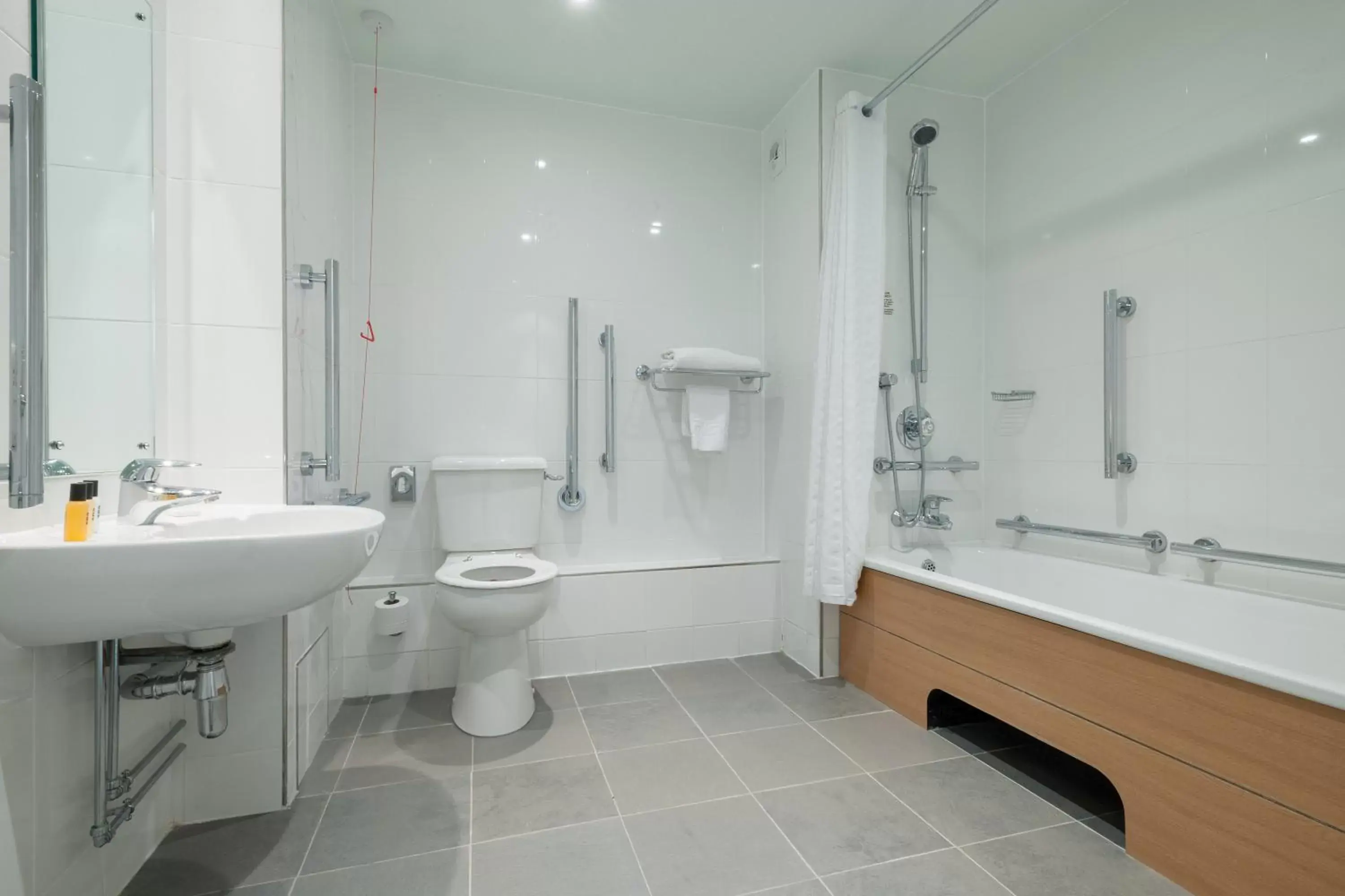 Bathroom in De Vere Cotswold Water Park