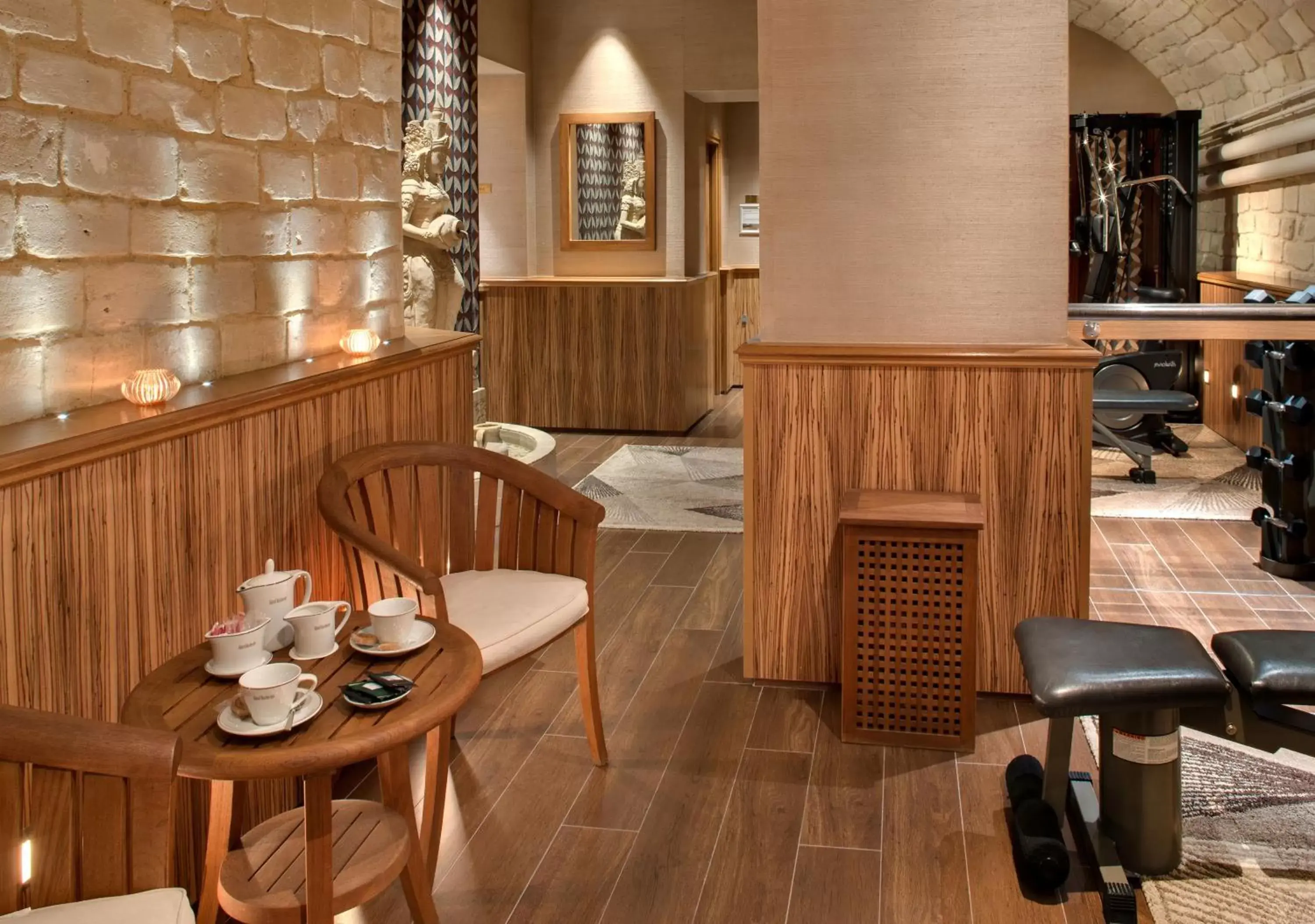 Fitness centre/facilities in Rochester Champs Elysees Fitness centre/facilities in Rochester Champs Elysees