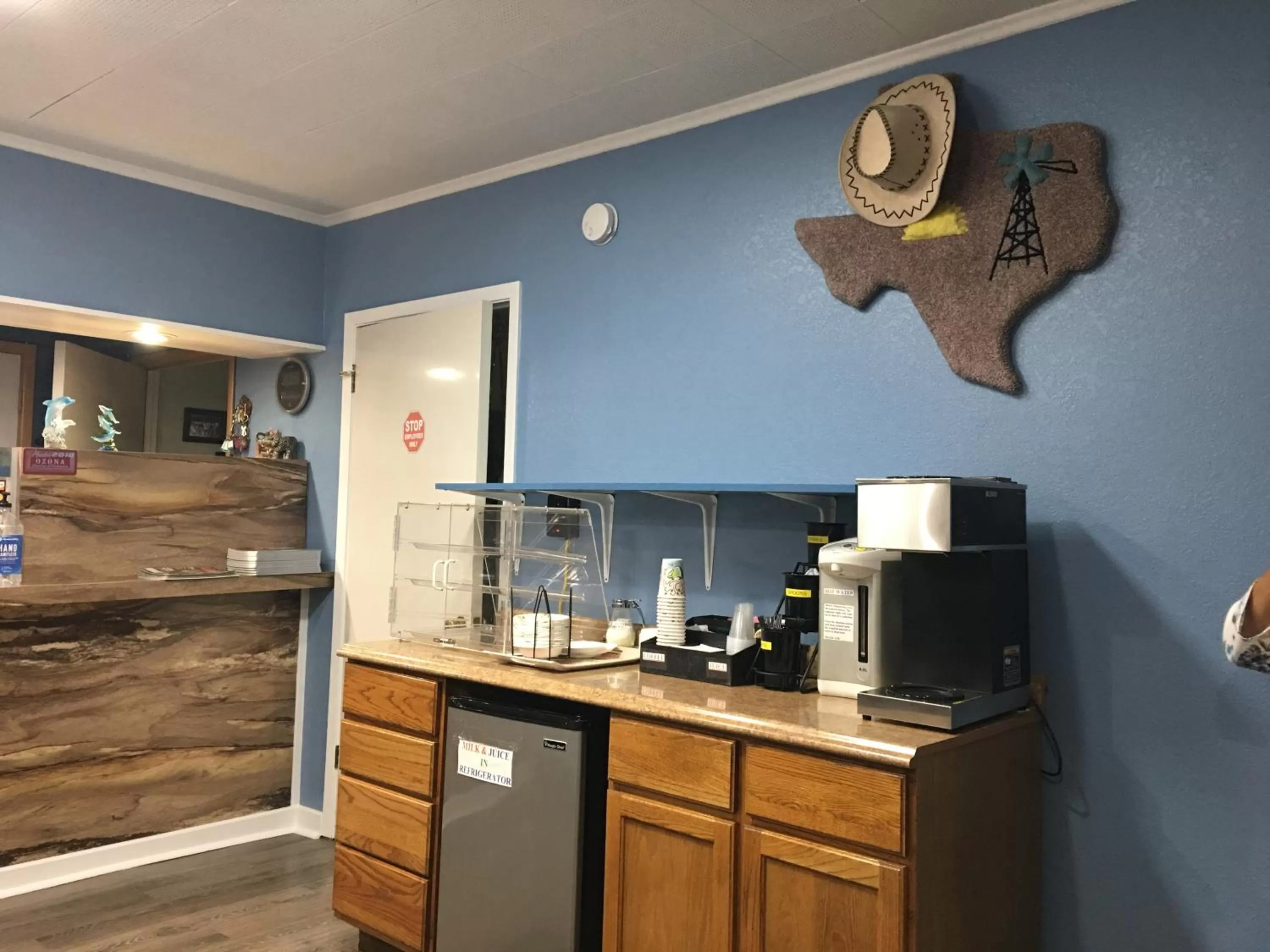 Lobby or reception in Americas Best Value Inn Ozona