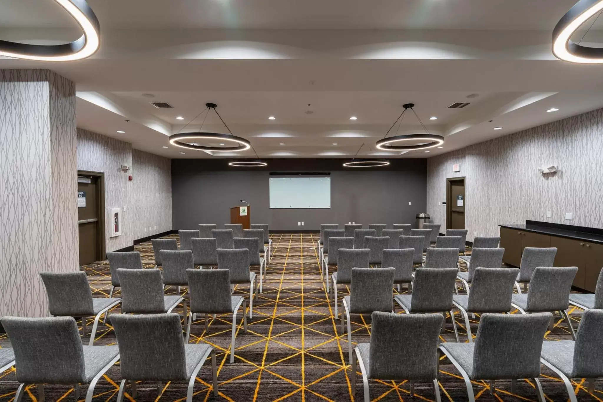 Meeting/conference room in Holiday Inn Daytona Beach LPGA Boulevard, an IHG Hotel