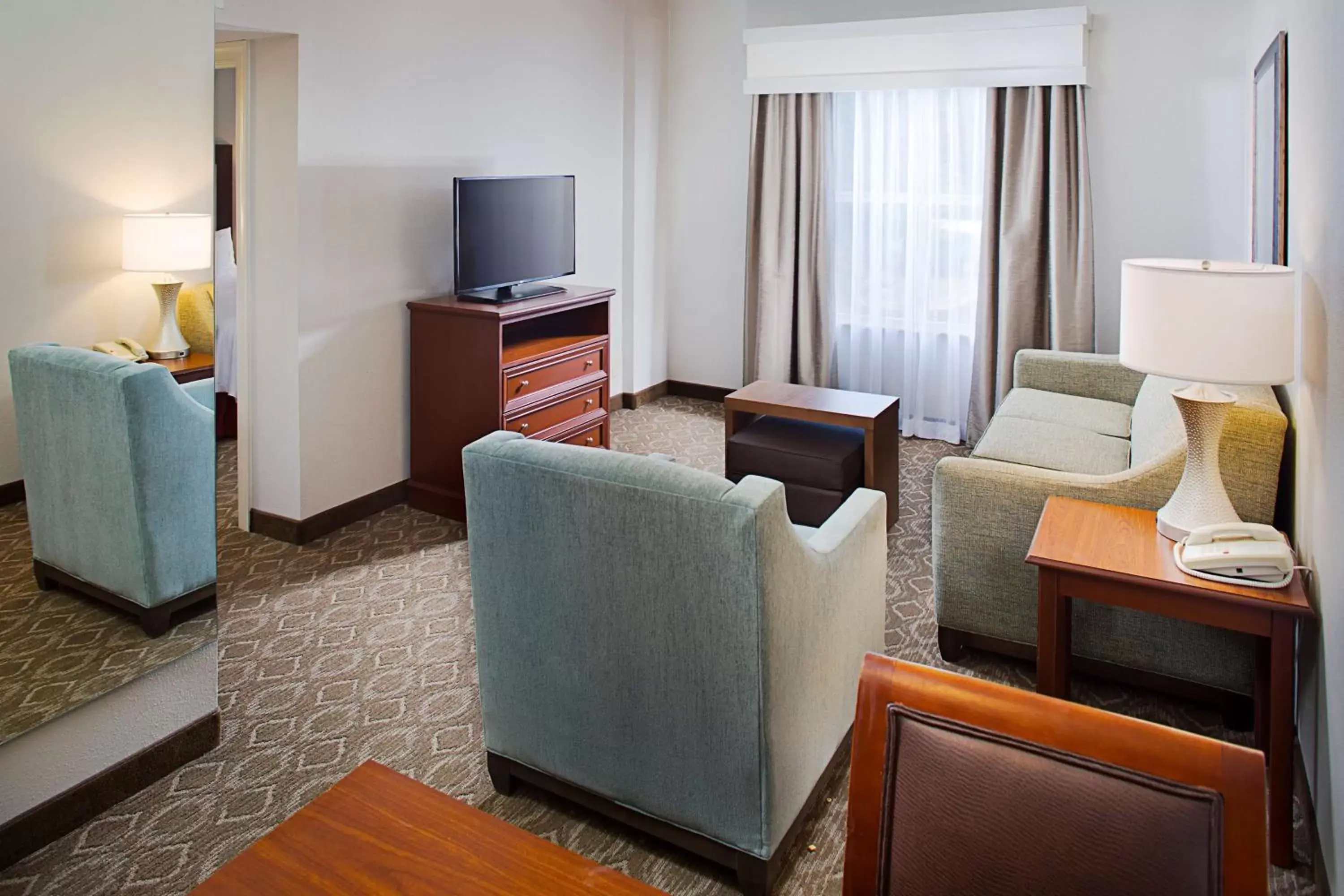 Bed, Seating Area in Homewood Suites by Hilton Raleigh/Cary