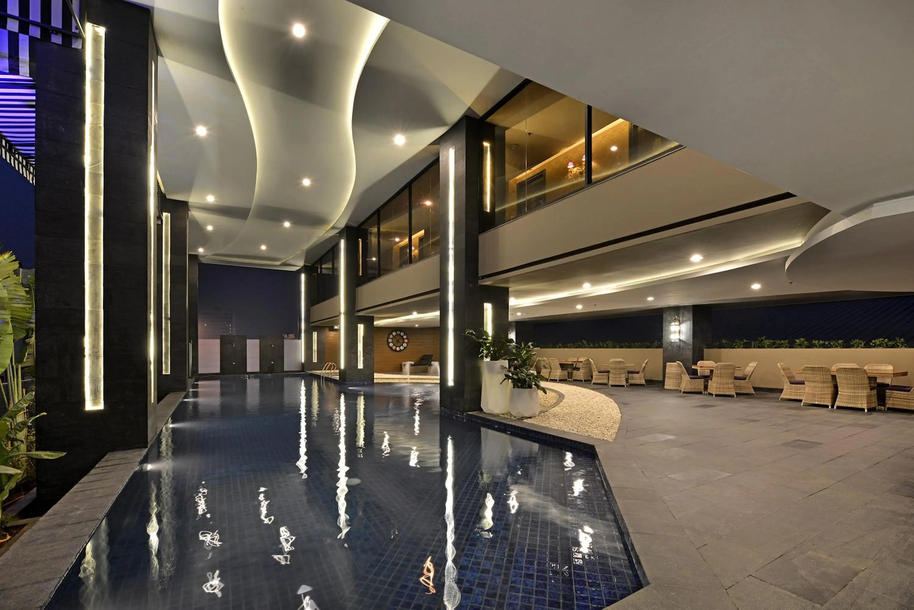 Swimming pool, Lobby/Reception in Amaroossa Grande