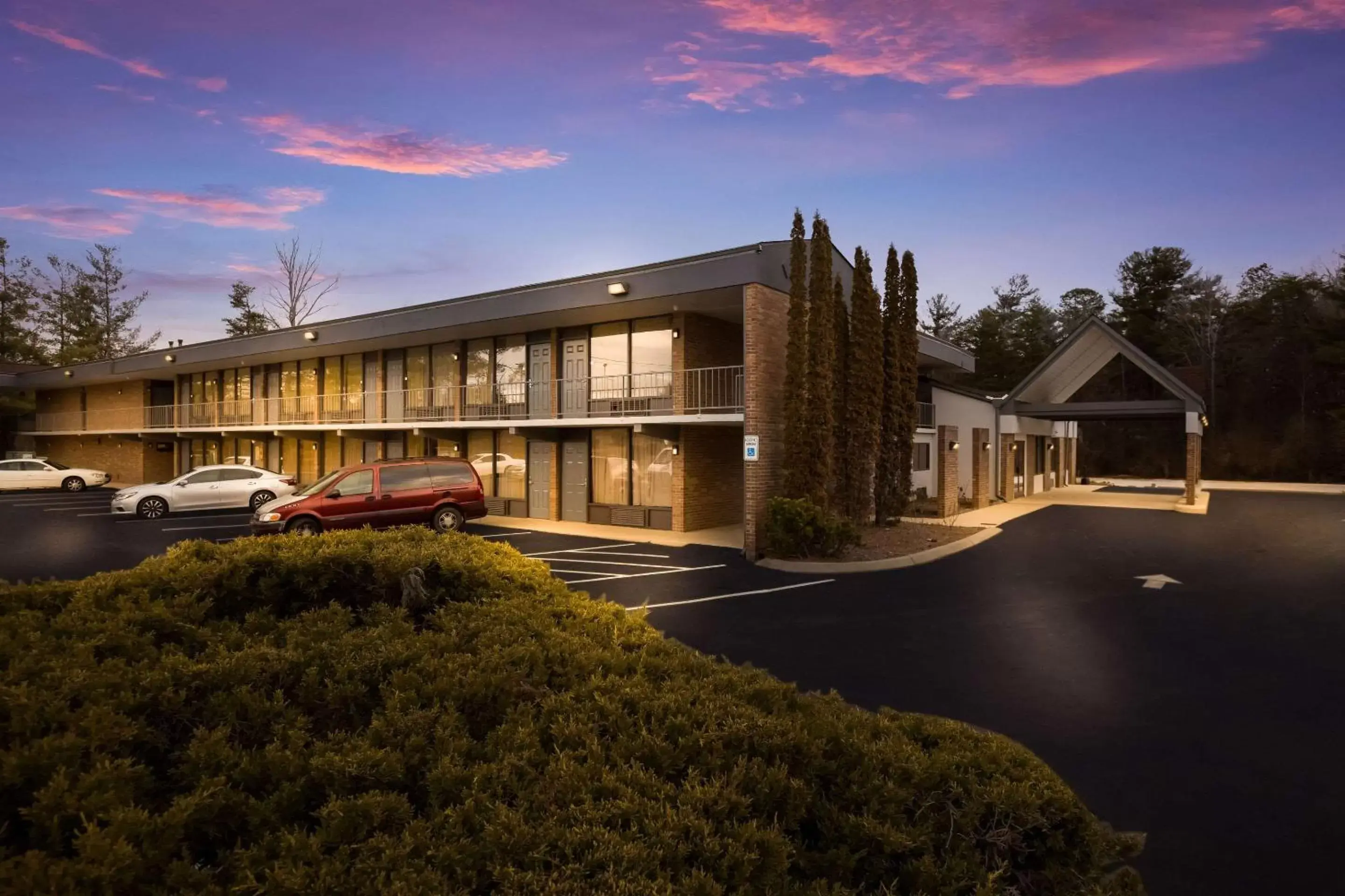 Property Building in Quality Inn Asheville Airport
