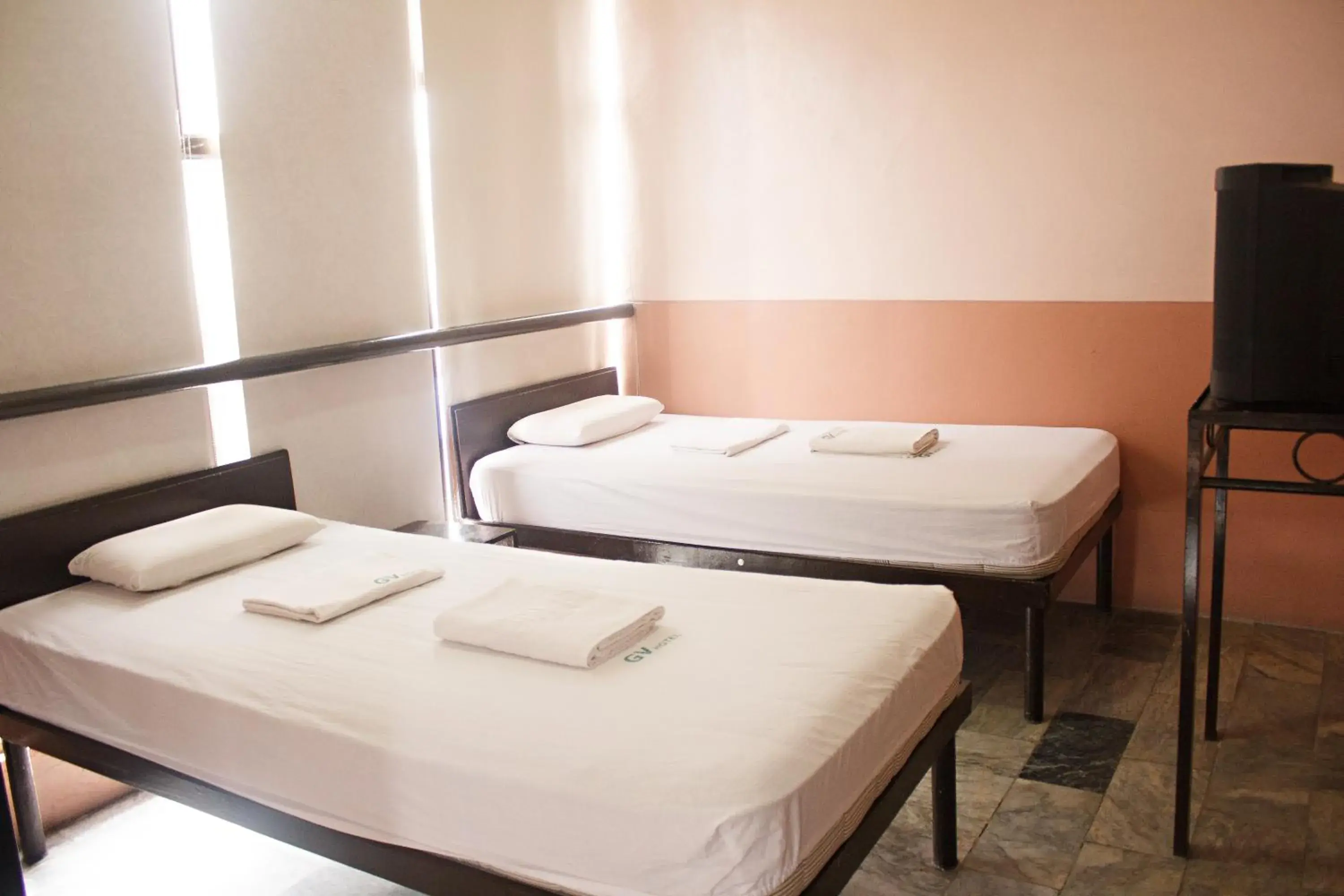 Bed in GV Hotel - Ormoc