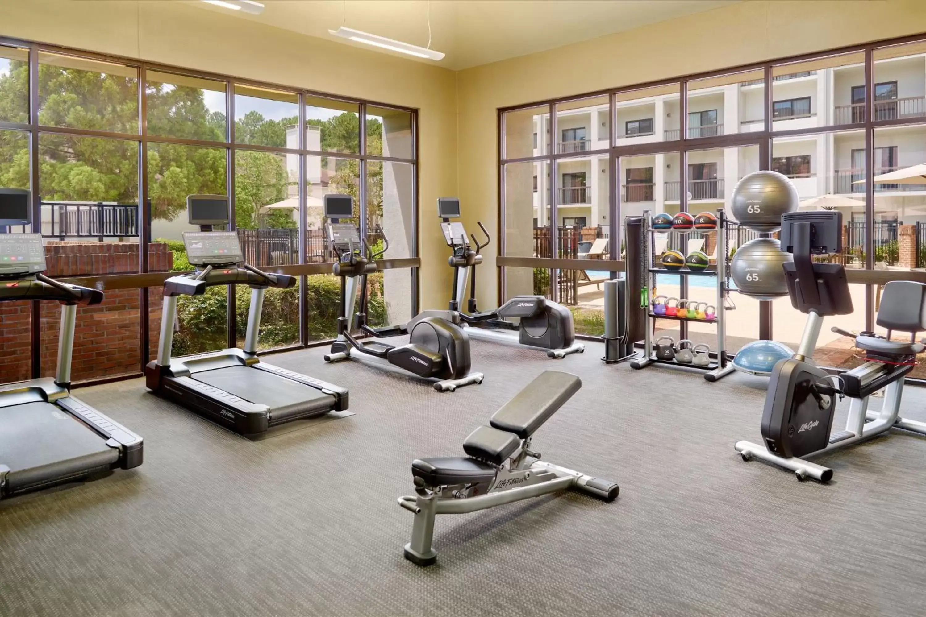 Fitness centre/facilities, Fitness Center/Facilities in Courtyard by Marriott Atlanta Executive Park/Emory