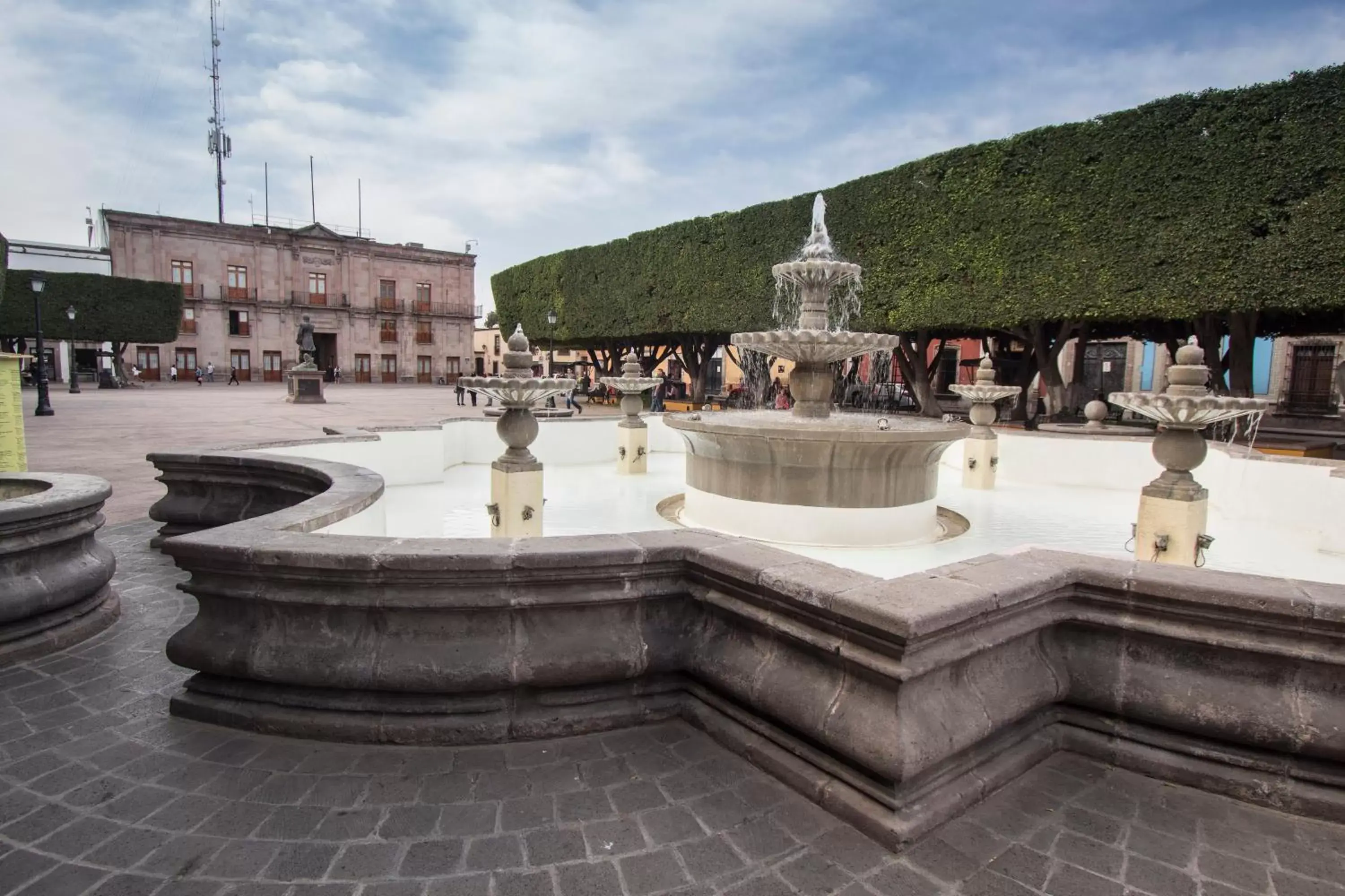 Neighbourhood, Swimming Pool in Hotel Rio Queretaro