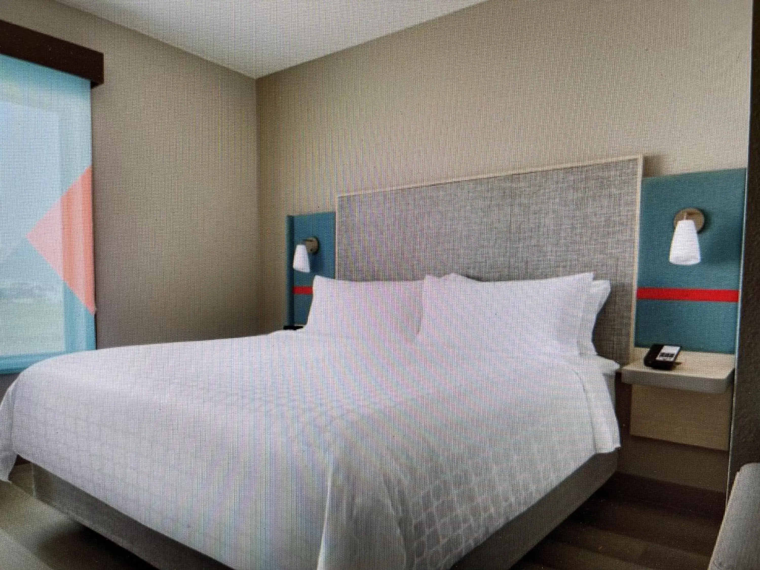 Property building, Bed in avid hotels - Detroit - Warren, an IHG Hotel