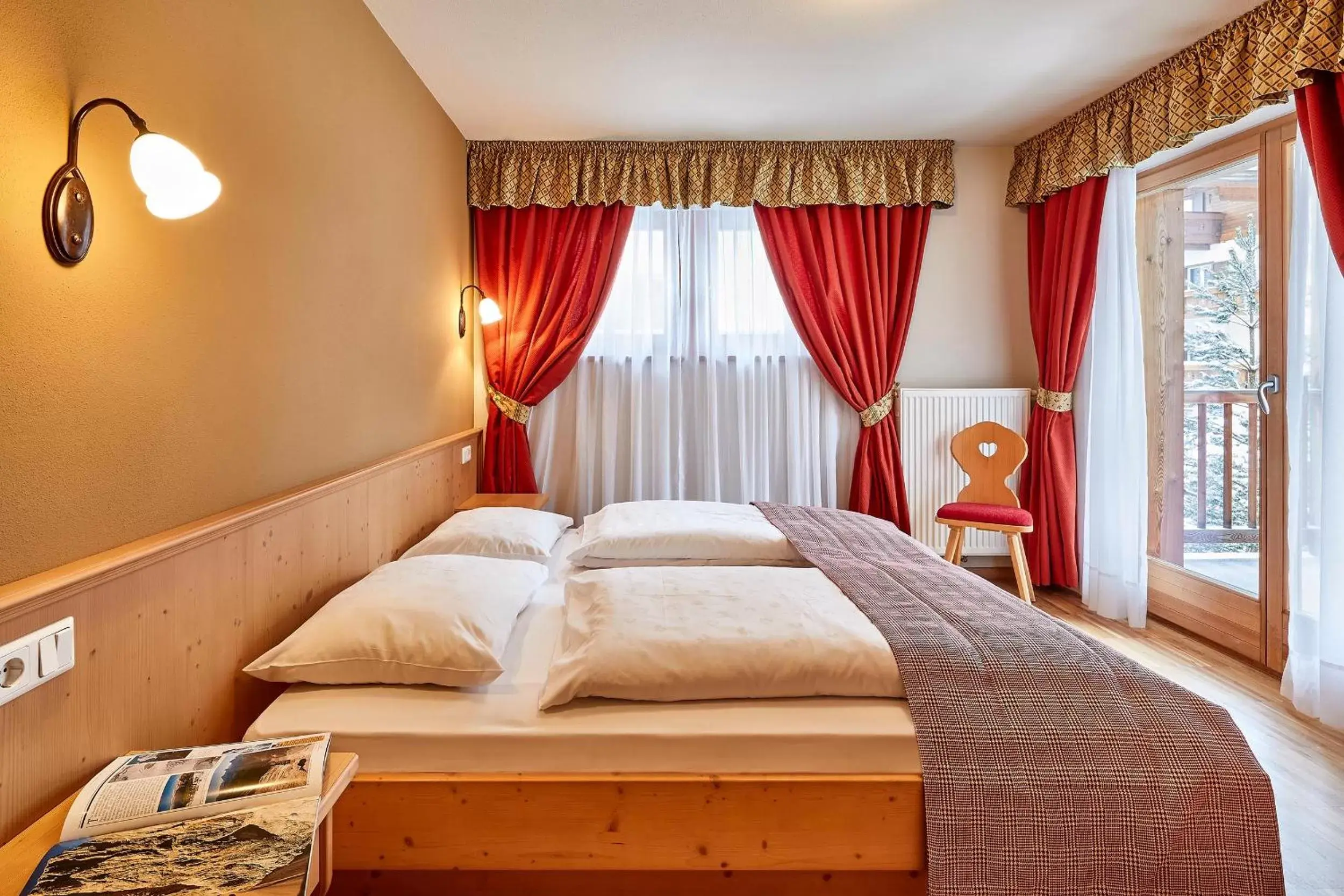 Bed in Hotel Marmolada