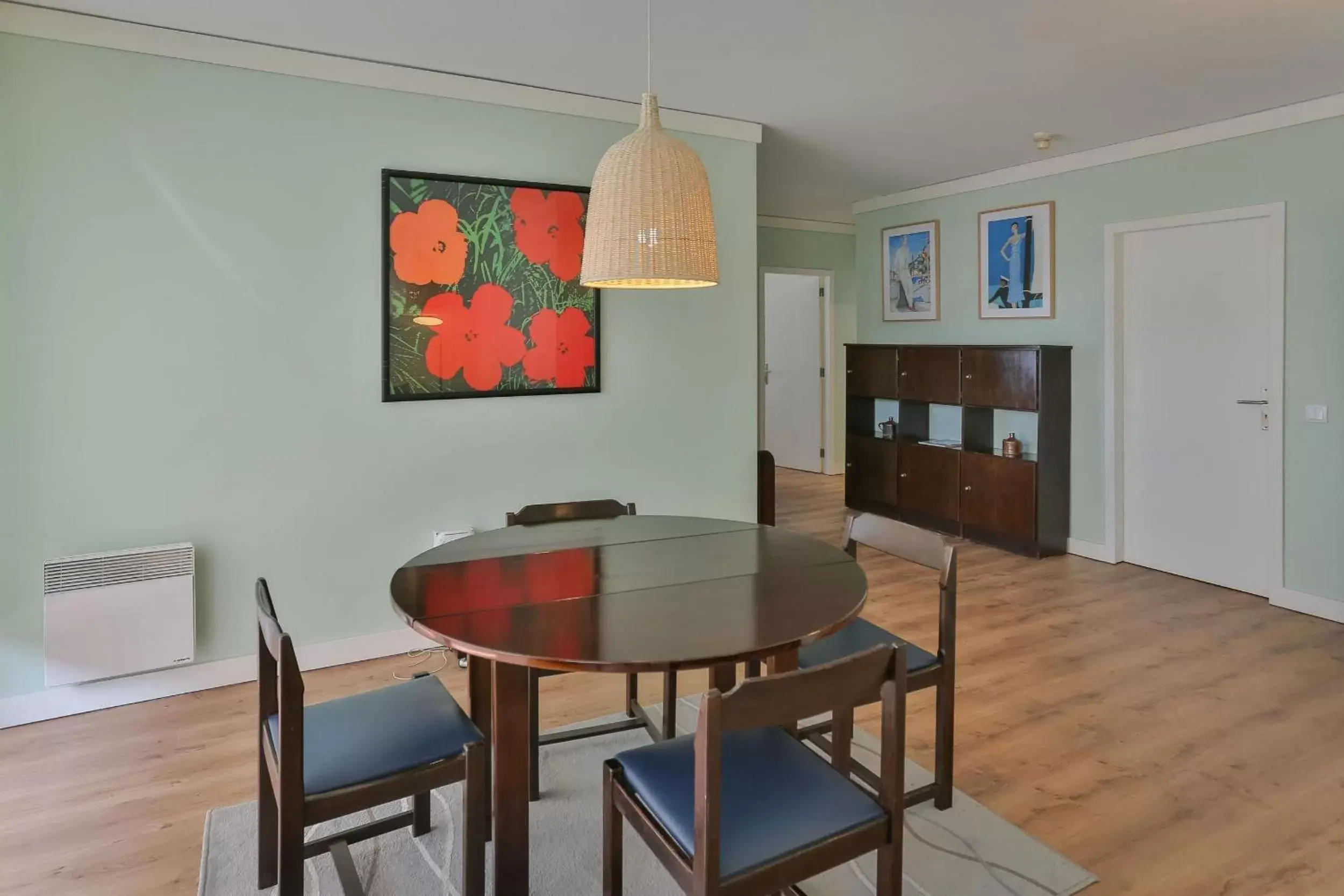 Living room, Dining Area in Hotel Apartamento Solverde