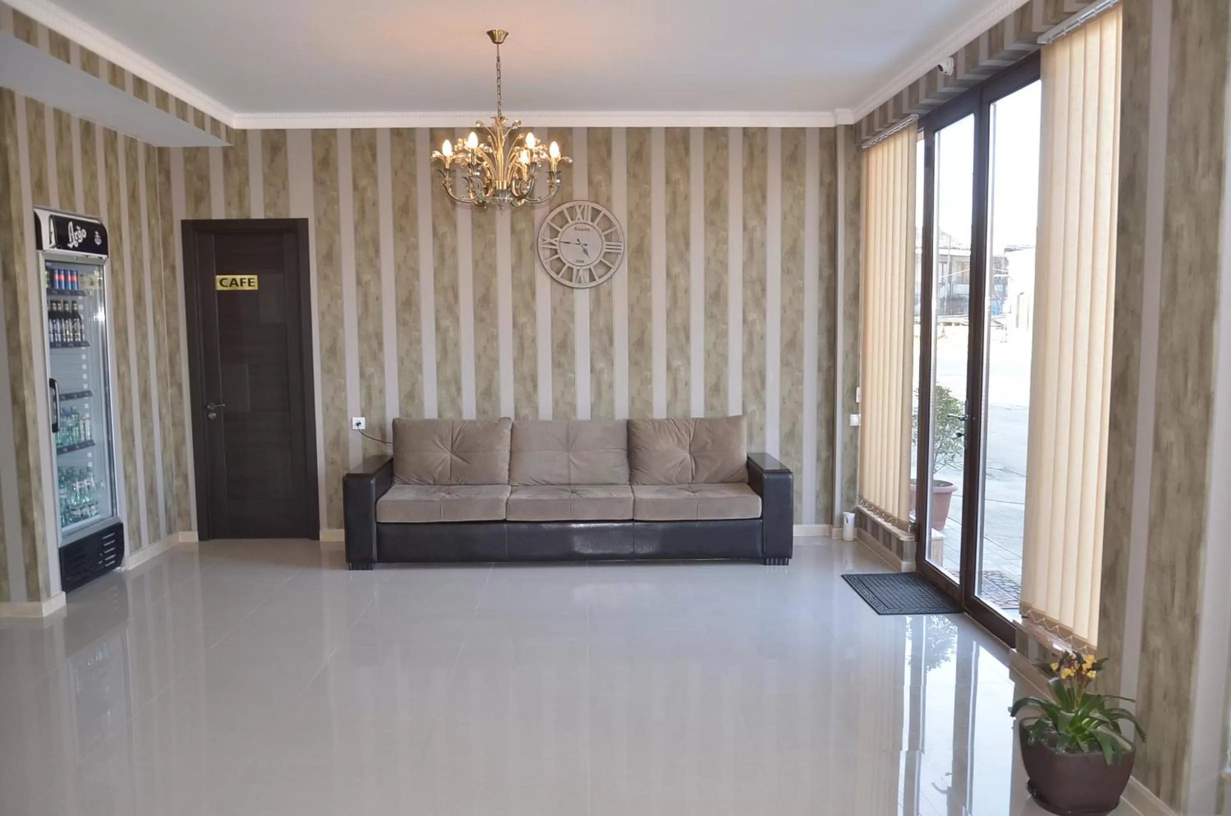 Lobby or reception in Hotel New Telavi