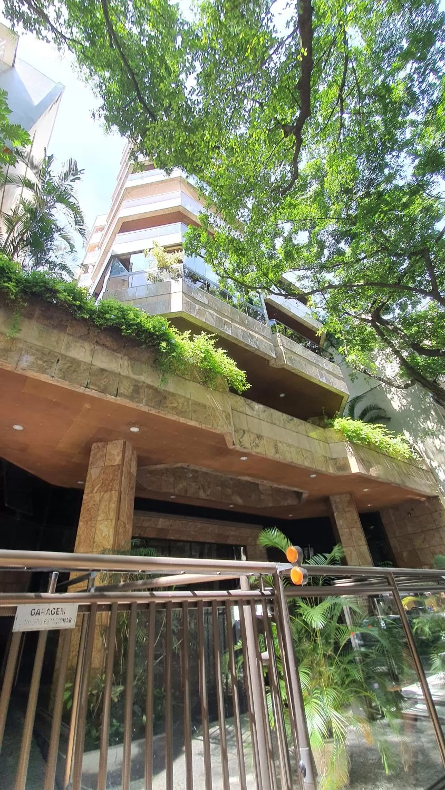 Facade/entrance in Ocean Flat