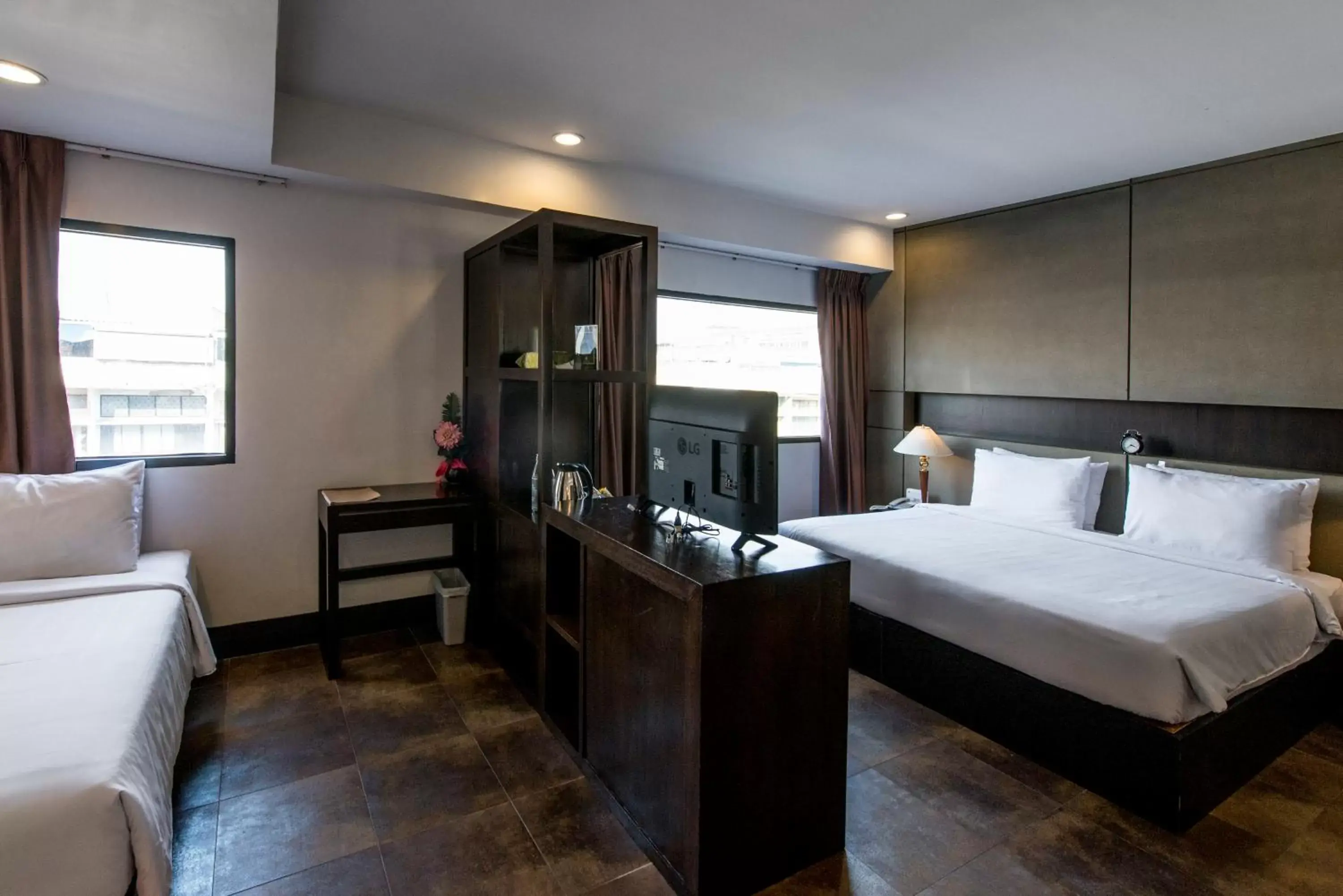 Bed in Nanda Heritage Hotel