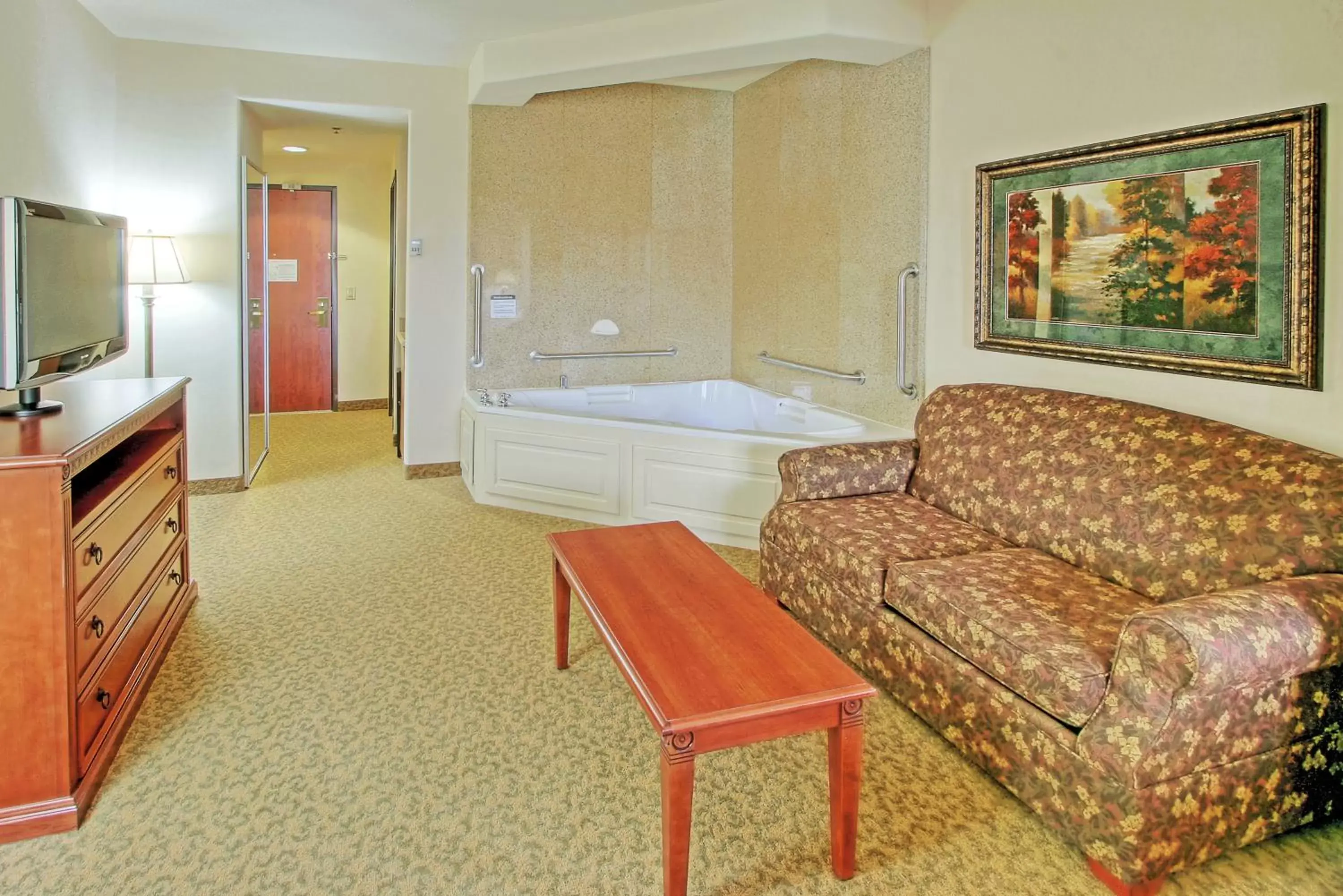 Photo of the whole room, Seating Area in Holiday Inn Express Hotel & Suites Las Cruces, an IHG Hotel