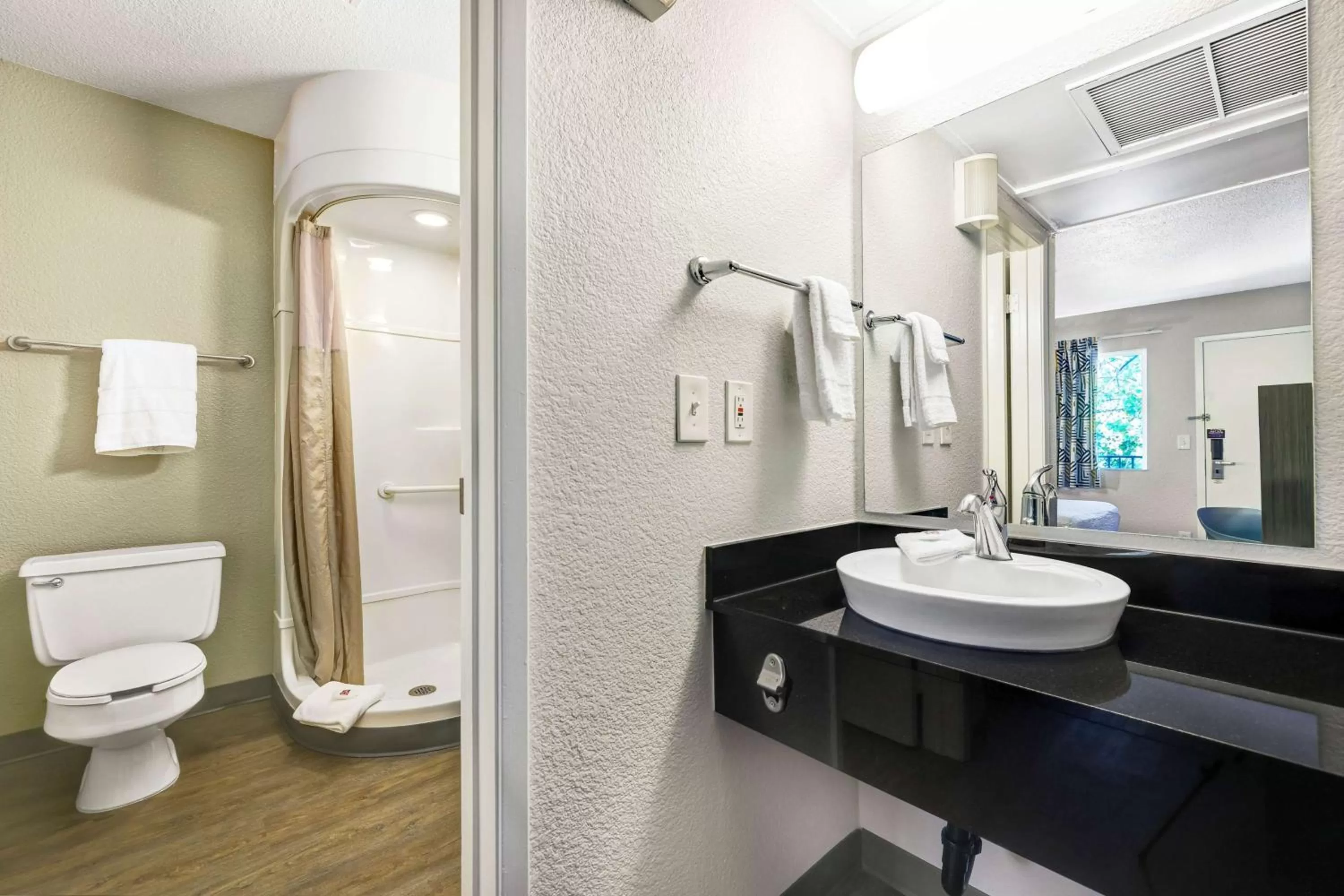 Bathroom in Motel 6-Issaquah, WA - Seattle - East
