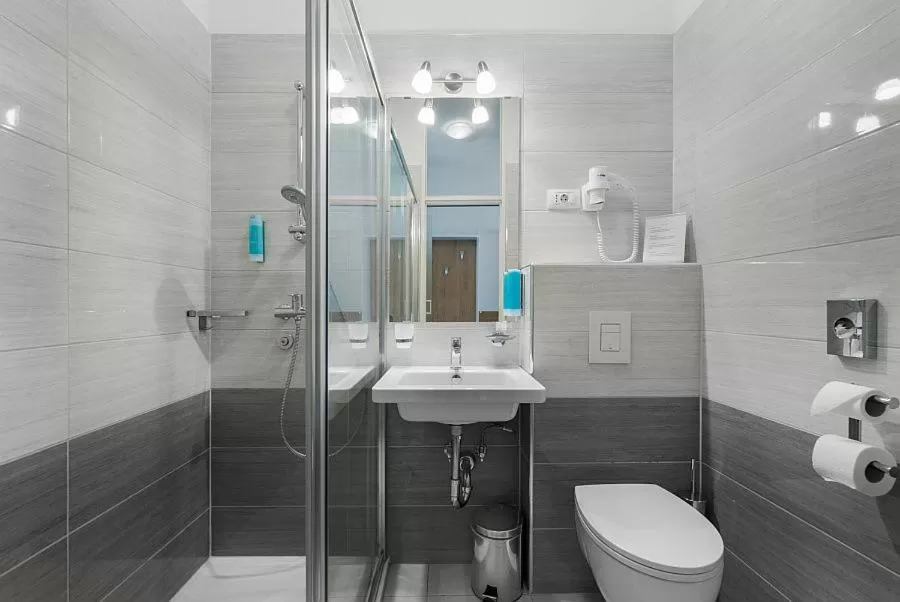 Shower in Hotel Dvorec