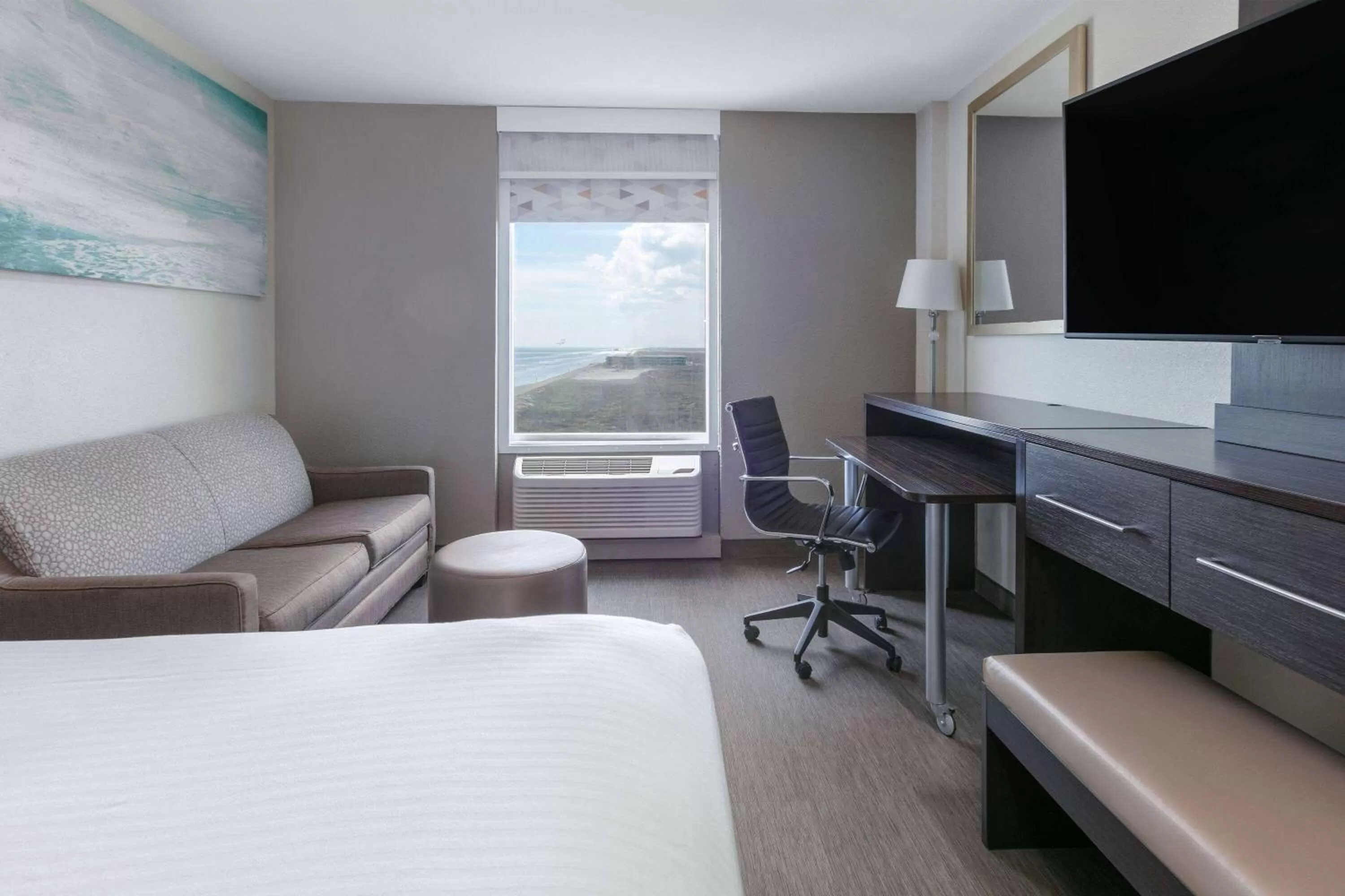 Bed in Wyndham Corpus Christi Resort North Padre Island