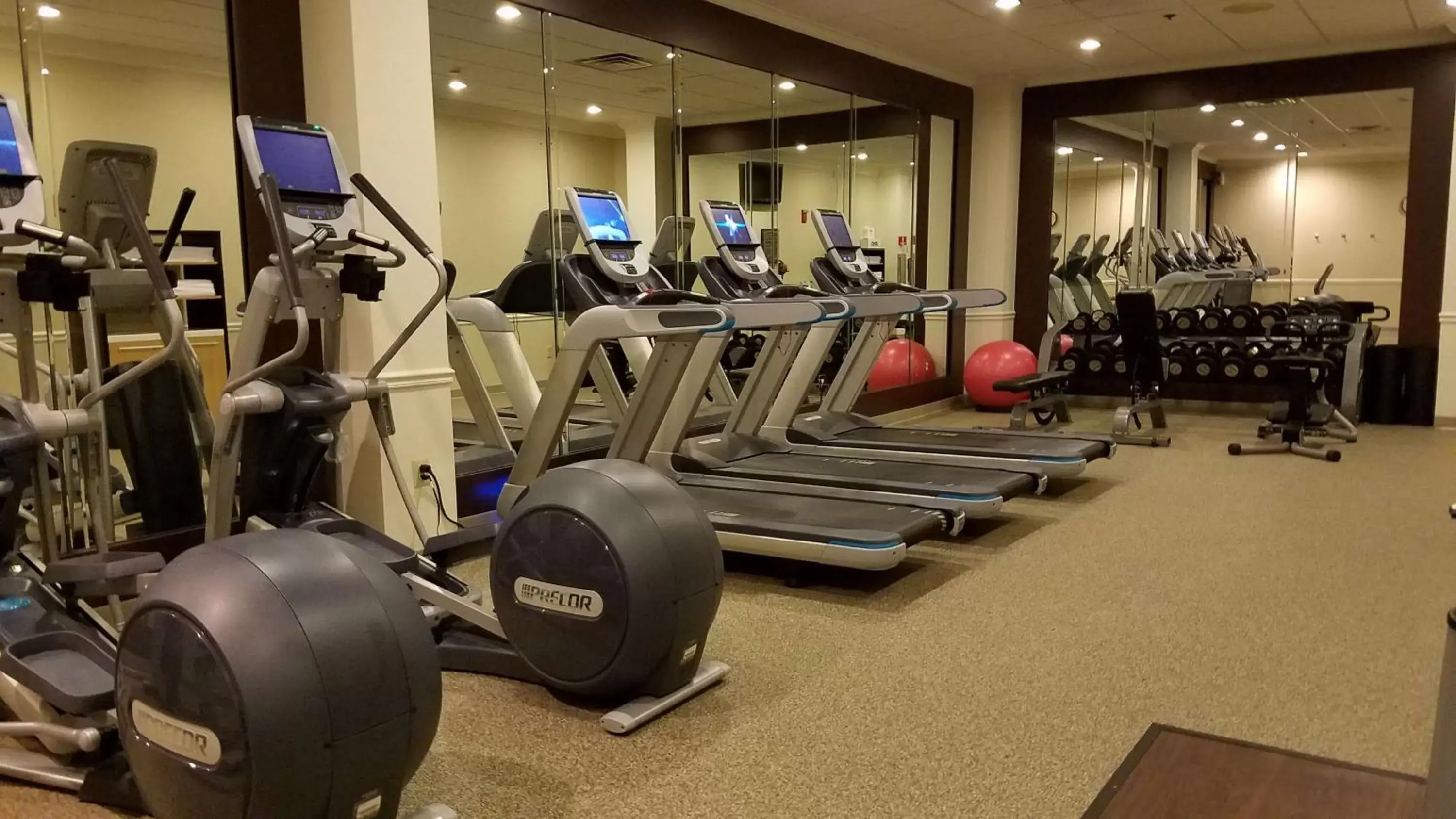 Fitness centre/facilities, Fitness Center/Facilities in DoubleTree Suites by Hilton Mount Laurel