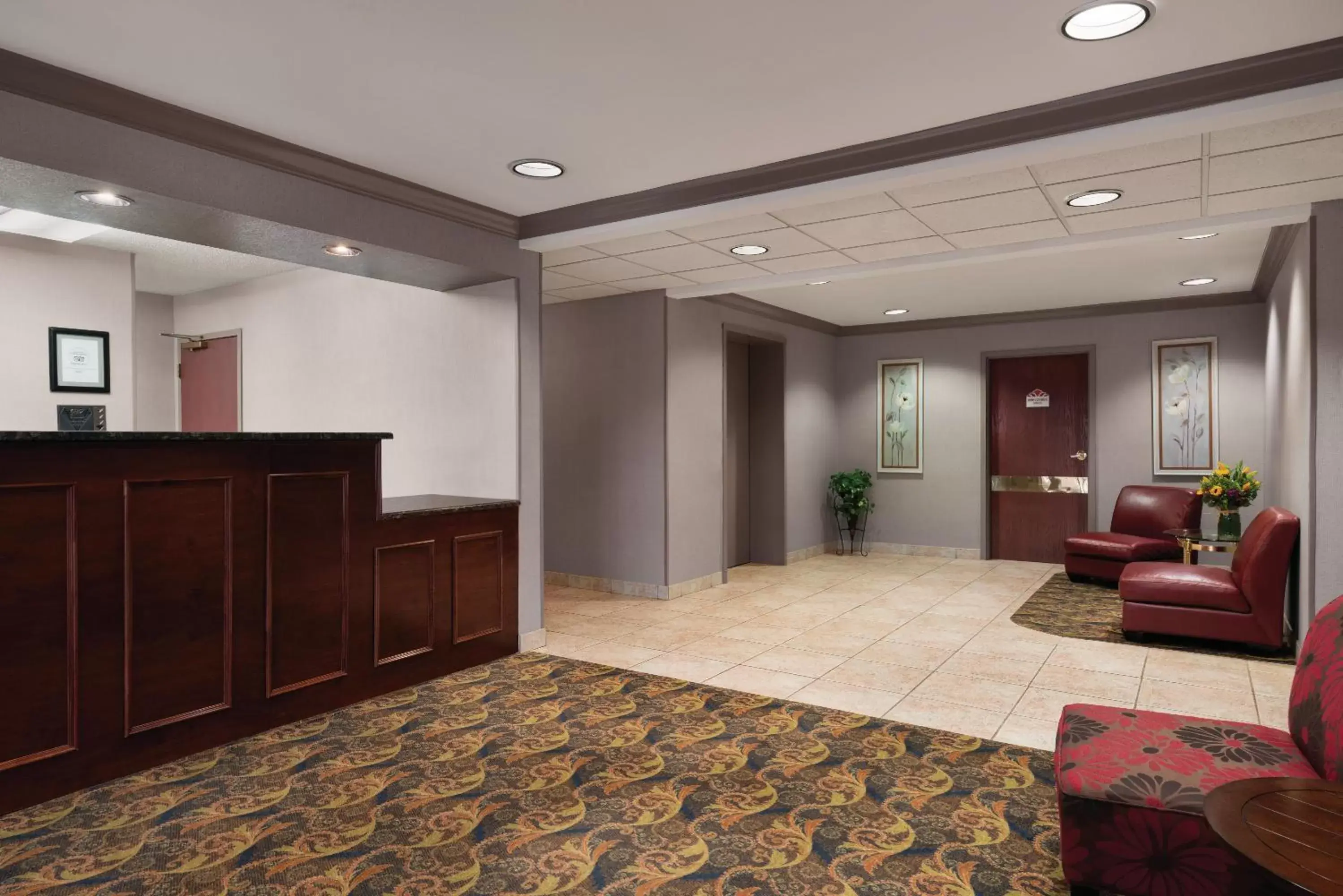 Lobby/Reception in Hawthorn Suites by Wyndham Lancaster