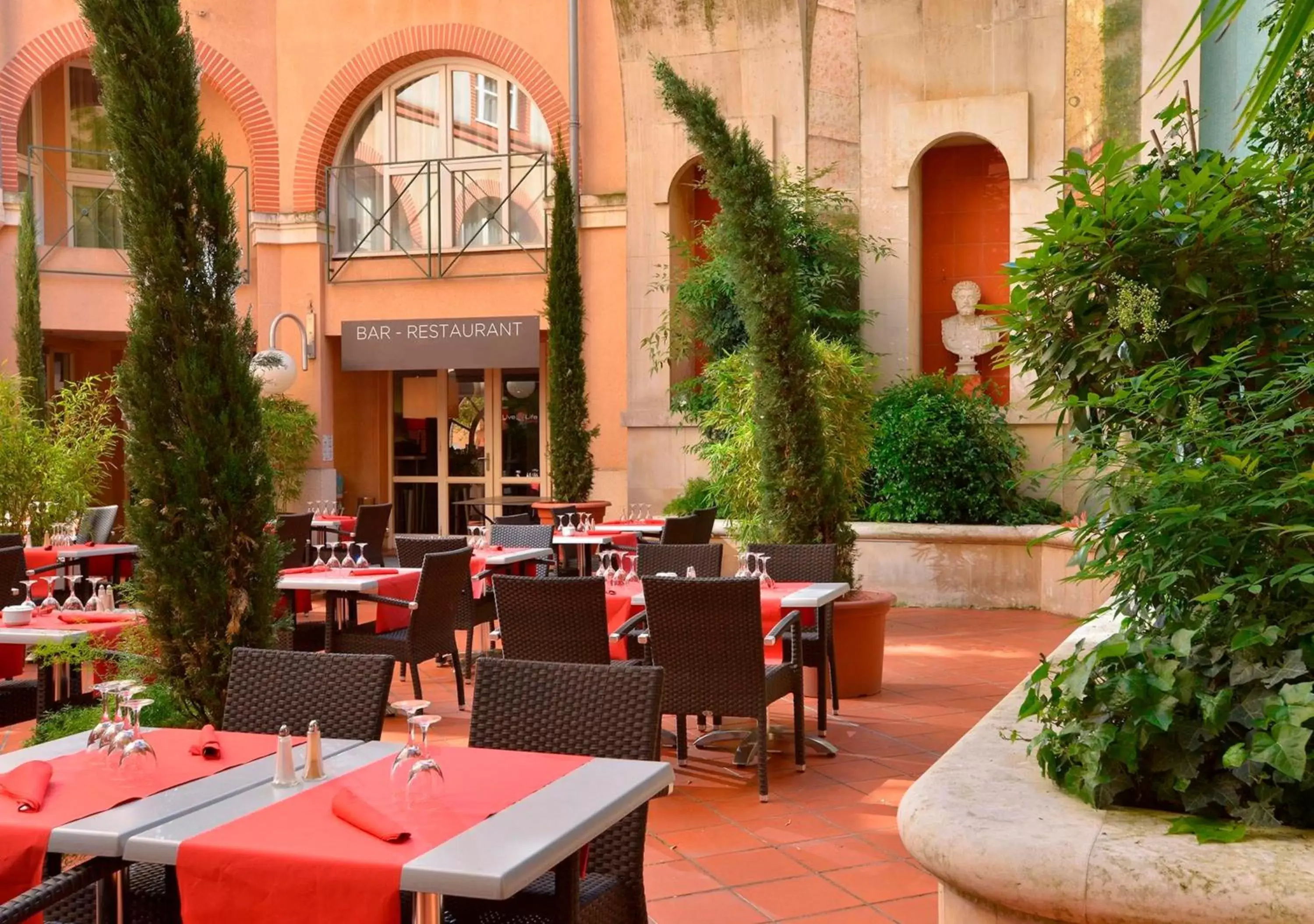 Restaurant/Places to Eat in Plaza Hotel Capitole Toulouse - Anciennement-formerly CROWNE PLAZA