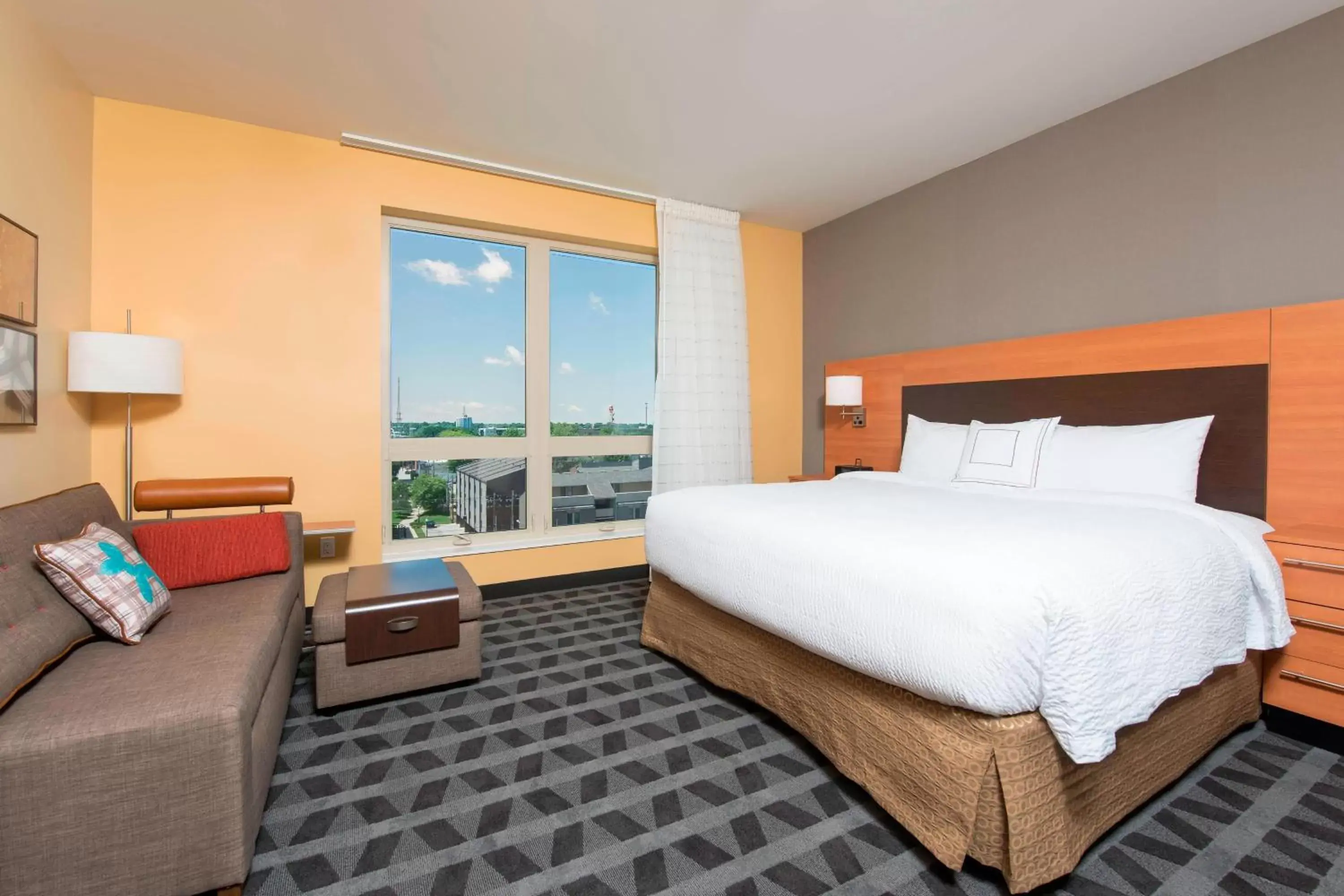 Bedroom in TownePlace Suites by Marriott Champaign