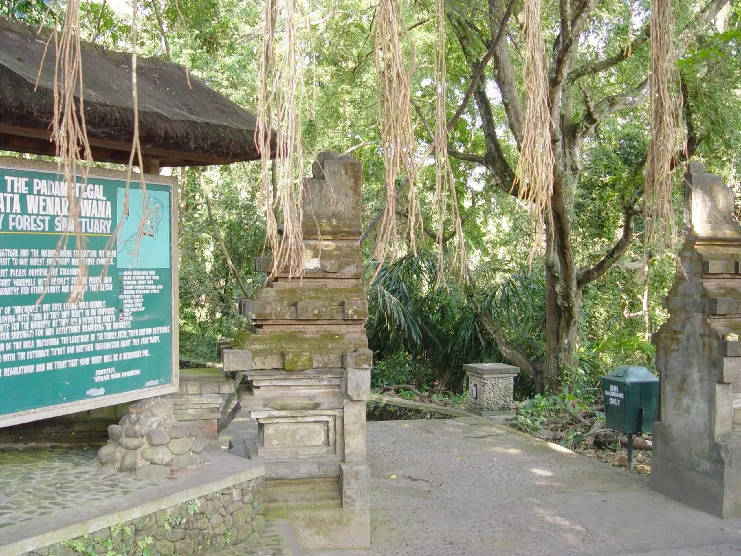 Hiking in Kadiga Villas Ubud