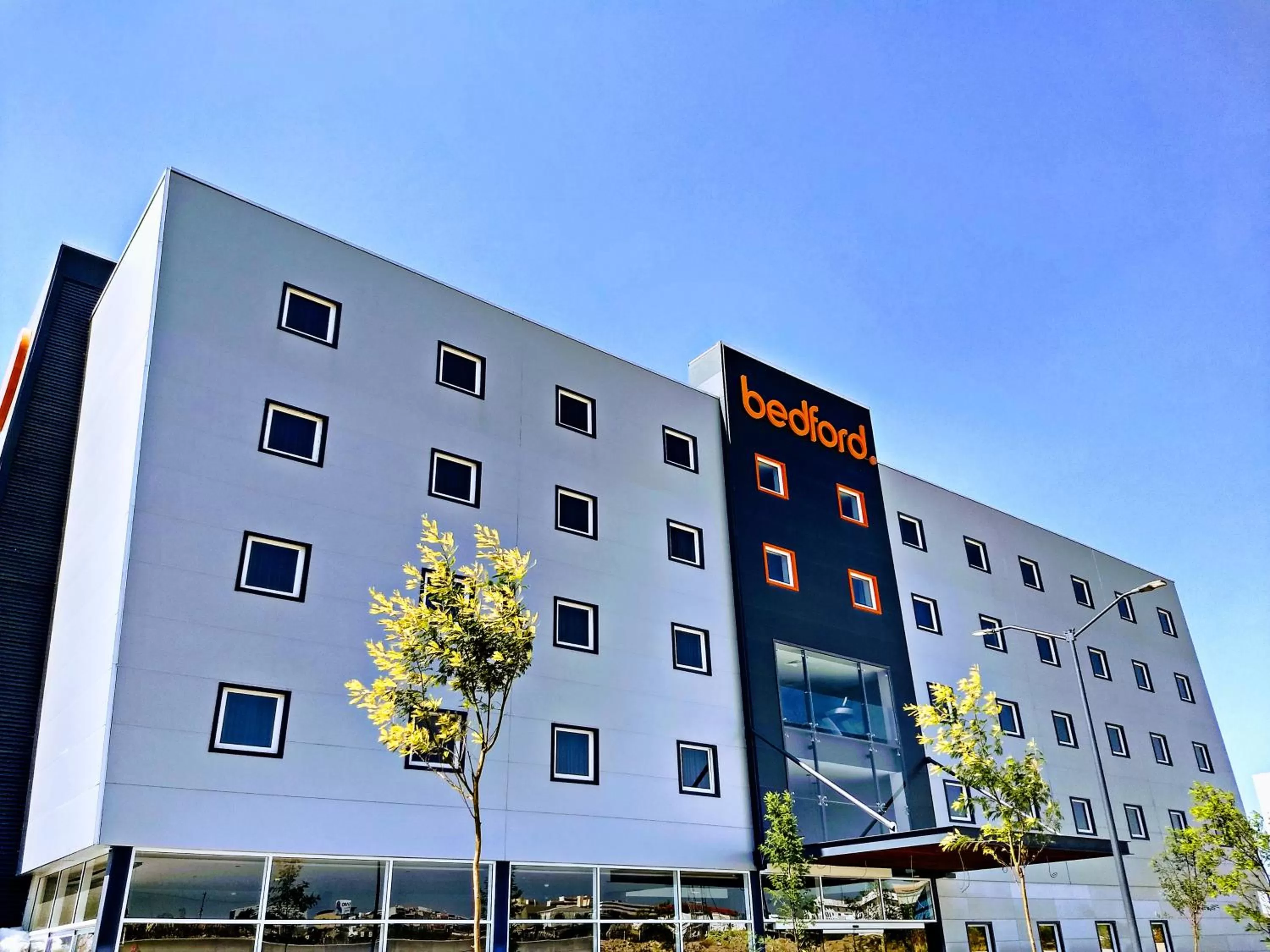 Facade/entrance in Bedford Hotel